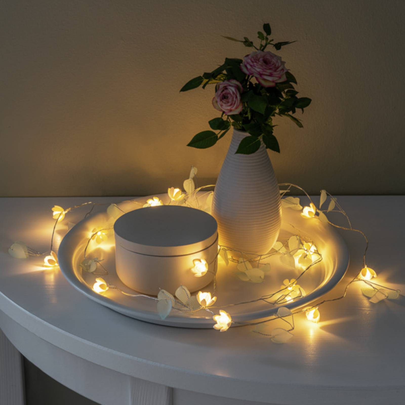 LED-Lichterkette Blätter und Blüten klar/weiß LED-Lichterkette Blätter und Blüten klar/weiß von Konstsmide Christmas