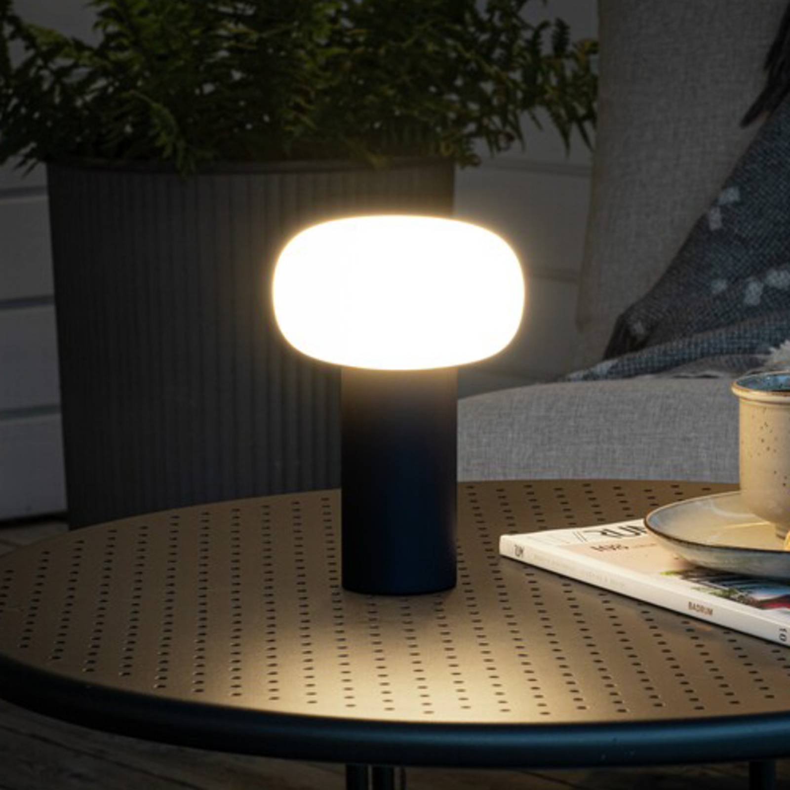 LED-Tischleuchte Antibes IP54, Akku, RGBW, schwarz LED-Tischleuchte Antibes IP54, Akku, RGBW, schwarz von Konstsmide
