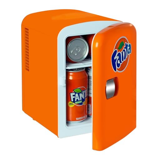 Fanta Mini-Kühlschrank für Schlafzimmer 4L Kleiner Kühlschrank 6 Dosen Tischkühlschrank für Hautpflege Lebensmittel Getränke Home Auto & Reise 12V Tragbarer Kühler Wärmer von Coca-Cola, Orange Fanta Mini-Kühlschrank für Schlafzimmer 4L Kleiner Kühlschrank 6 Dosen Tischkühlschrank für Hautpflege Lebensmittel Getränke Home Auto & Reise 12V Tragbarer Kühler Wärmer von Coca-Cola, Orange von Koolatron