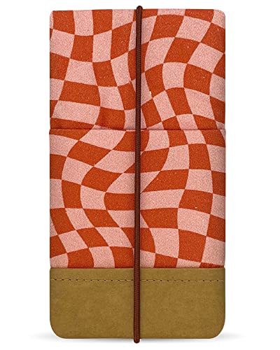 Kuratist Handy Tasche - Moin - Universell Kompatibel z.B. mit iPhone 14/13 - Handgefertigt aus Baumwolle - Kantenschutz aus Papier - Twisted Checkers Kuratist Handy Tasche - Moin - Universell Kompatibel z.B. mit iPhone 14/13 - Handgefertigt aus Baumwolle - Kantenschutz aus Papier - Twisted Checkers von Kuratist