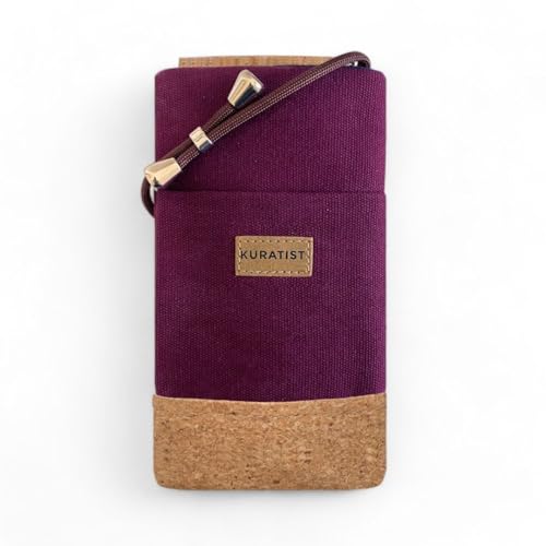 Kuratist NELA Handy Umhängetasche - Canvas & Naturkork - Rot - Größe M (Berry) - Für Smartphones bis 6.1 Zoll, Kompatibel mit iPhone, Galaxy, Xiaomi, Verstellbarer Gurt, Modern & Minimalistisch von Kuratist