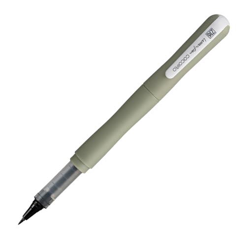 Kuretake Zig Letter Pen Cocoiro, Body Color SMOKY OLIVE and Refill Black, Refillable Marking Pen, with Flexible Extrafine Brush Tip, Made in Japan von Kuretake