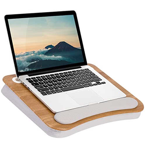 LapGear Memory Foam Schoß-Schreibtisch mit Handgelenkauflage und Medienschlitz, Eichenholzmaserung, passend für Laptops bis zu 15,6 Zoll (39 cm) und die meisten Tablet-Geräte, Stil-Nr. 91339 von LAPGEAR