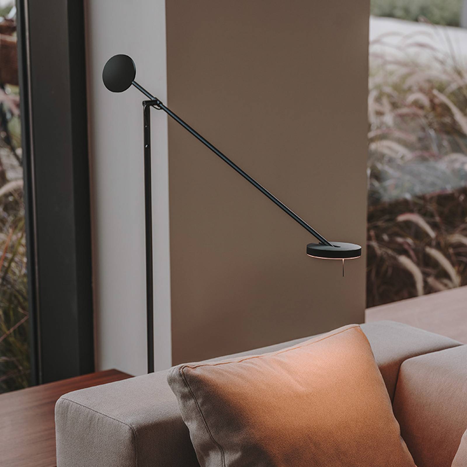 LEDS-C4 Invisible LED-Stehlampe 2.700K Touchdimmer LEDS-C4 Invisible LED-Stehlampe 2.700K Touchdimmer von LEDS-C4