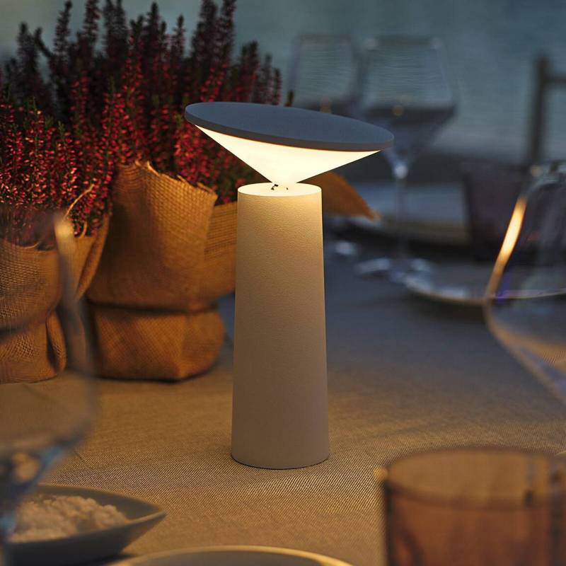 LEDS-C4 LED-Akku-Tischleuchte Cocktail, weiß, Höhe 21,5 cm von LEDS-C4