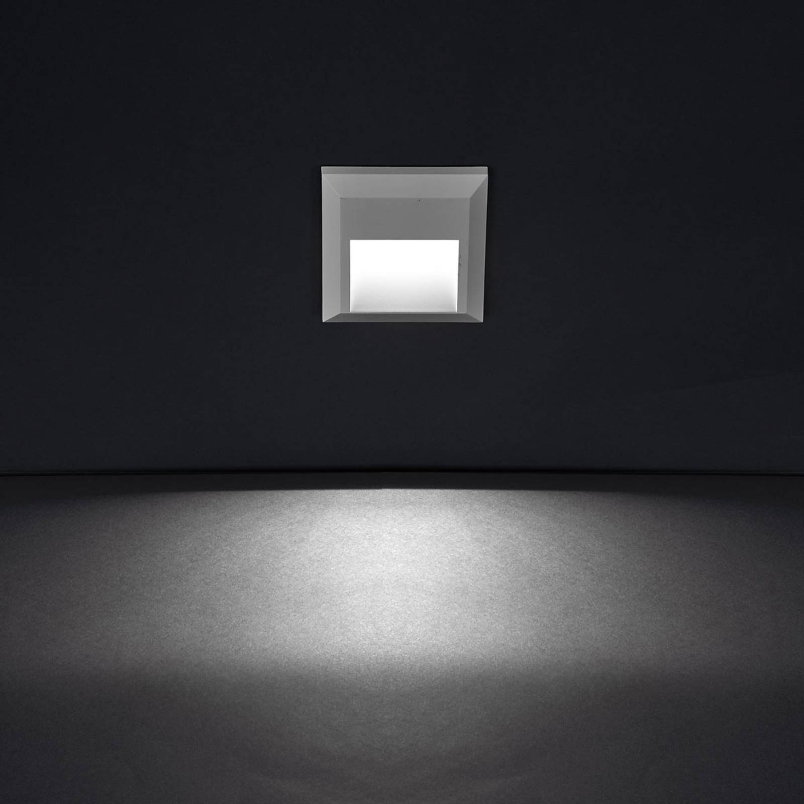 Quadratische LED-Außenwandleuchte Kössel Quadratische LED-Außenwandleuchte Kössel von LEDS-C4