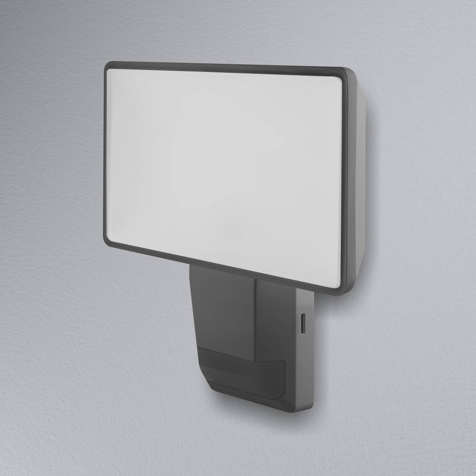 LEDVANCE Endura Pro Flood Sensor LED-Spot 27W grau LEDVANCE Endura Pro Flood Sensor LED-Spot 27W grau von LEDVANCE