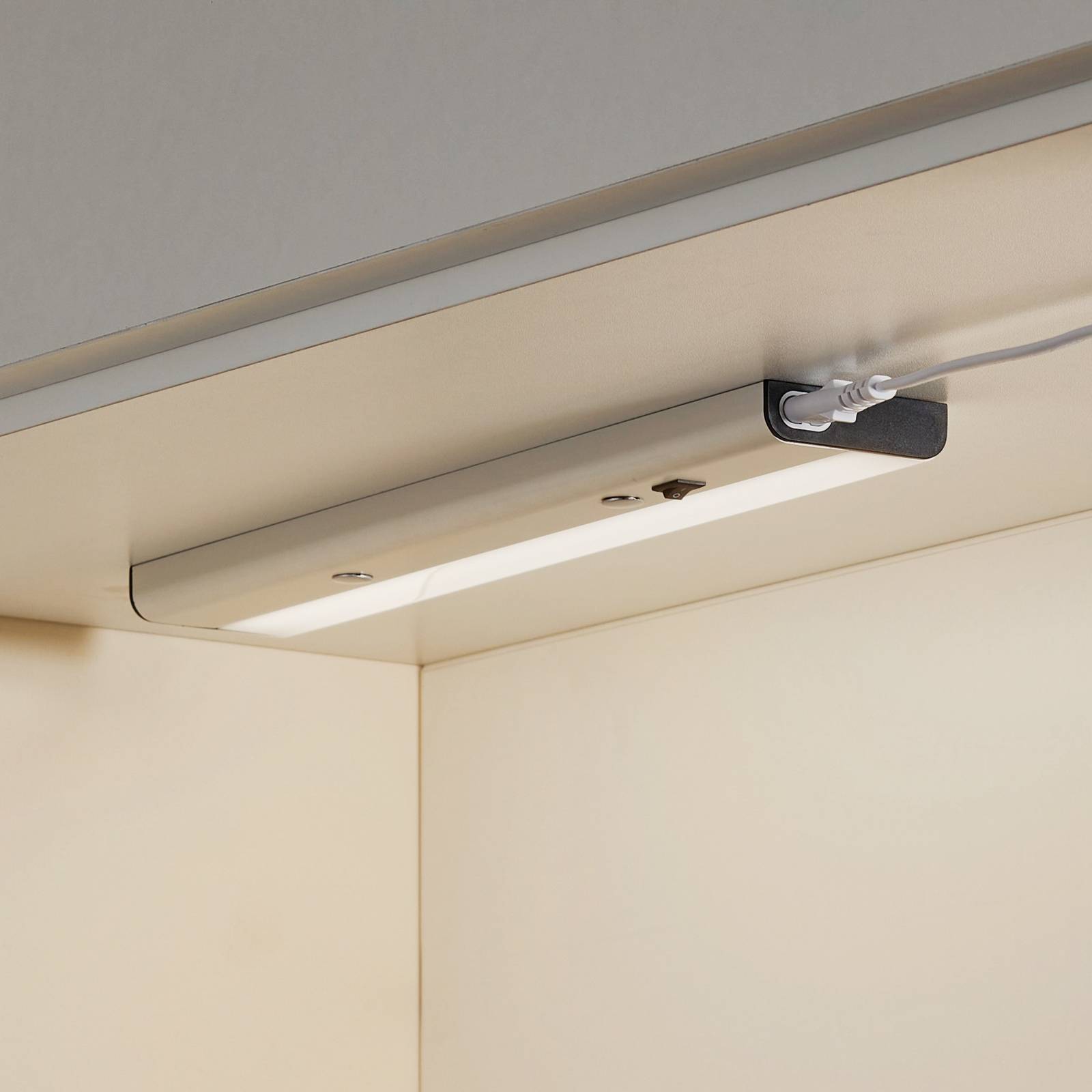 LEDVANCE Linear Flat Unterbaulampe 3.000K Schalter LEDVANCE Linear Flat Unterbaulampe 3.000K Schalter von LEDVANCE