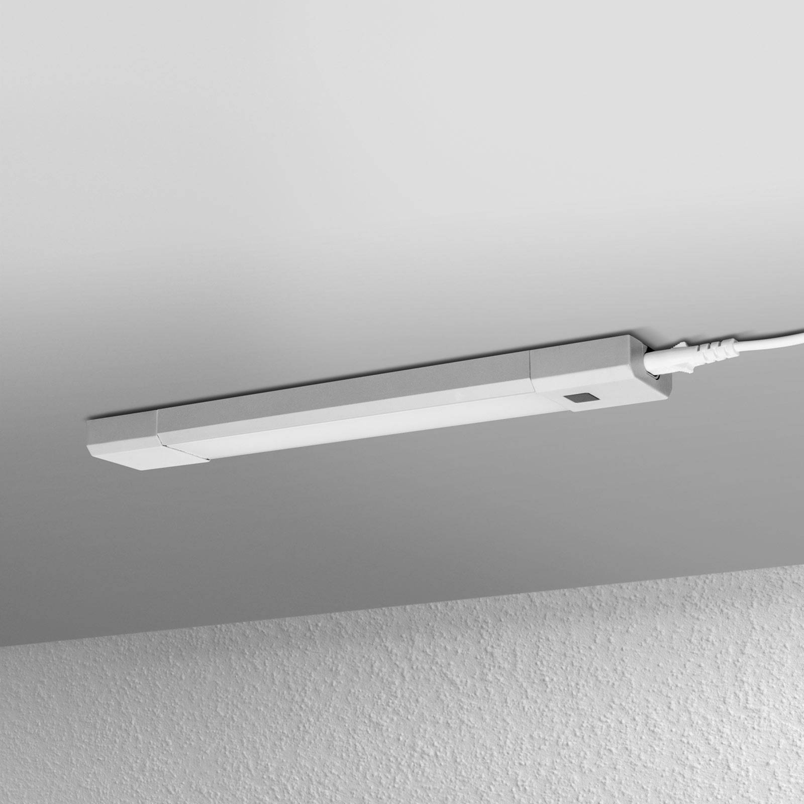 LEDVANCE Linear Slim RGBW Unterschranklampe 30cm LEDVANCE Linear Slim RGBW Unterschranklampe 30cm von LEDVANCE