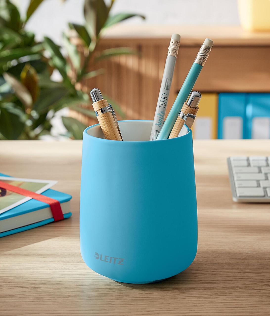 LEITZ Stiftehalter 8,7 x 8,7 x 10,8 cm blau LEITZ Stiftehalter 8,7 x 8,7 x 10,8 cm blau von LEITZ