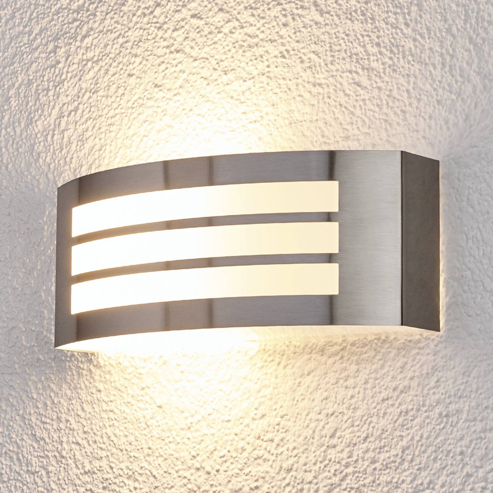 Lindby Außenwandlampe Raja, 25 cm breit, Streifen, IP44, E27 Lindby Außenwandlampe Raja, 25 cm breit, Streifen, IP44, E27 von LINDBY