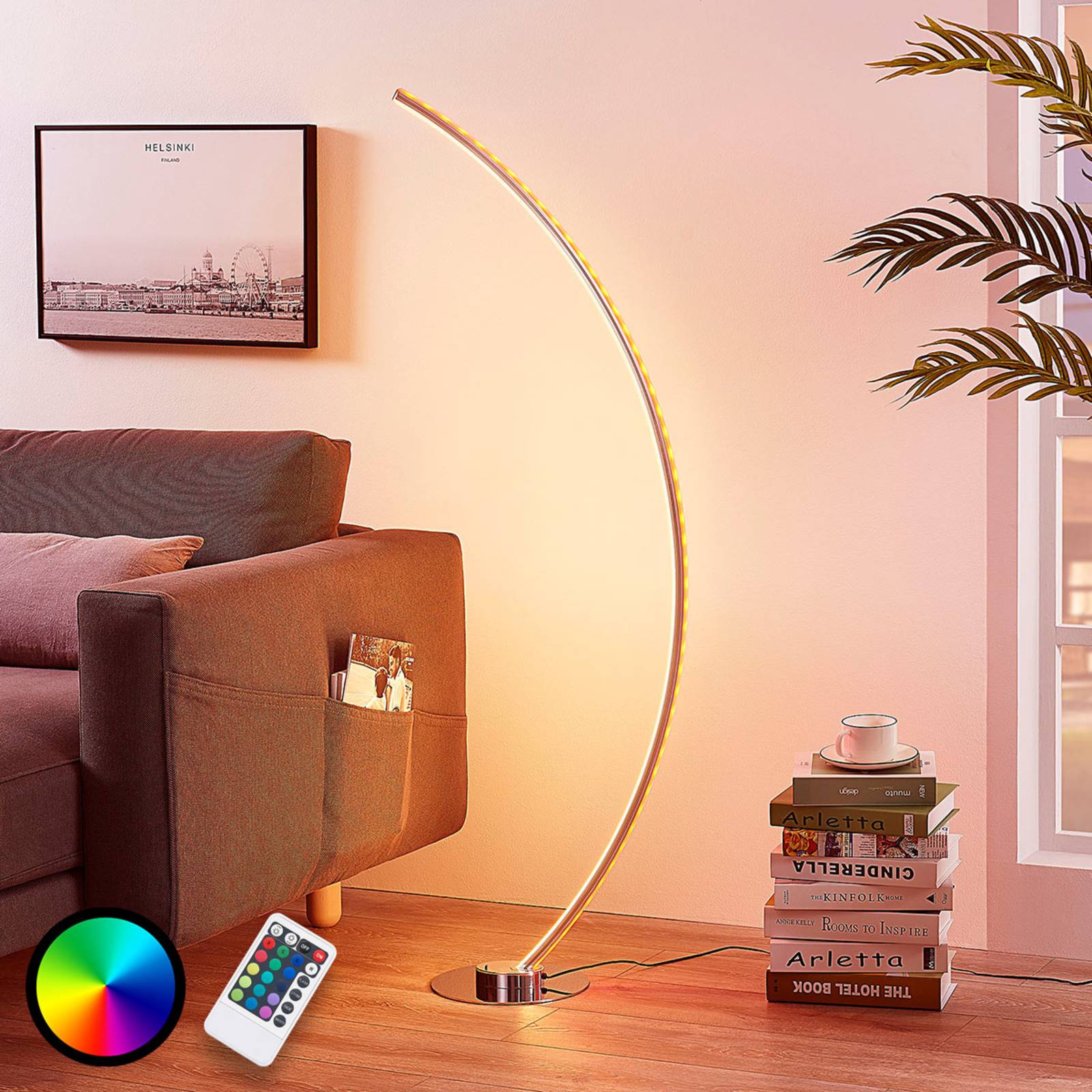 C-förmige RGB-LED-Stehlampe Amaro von LINDBY