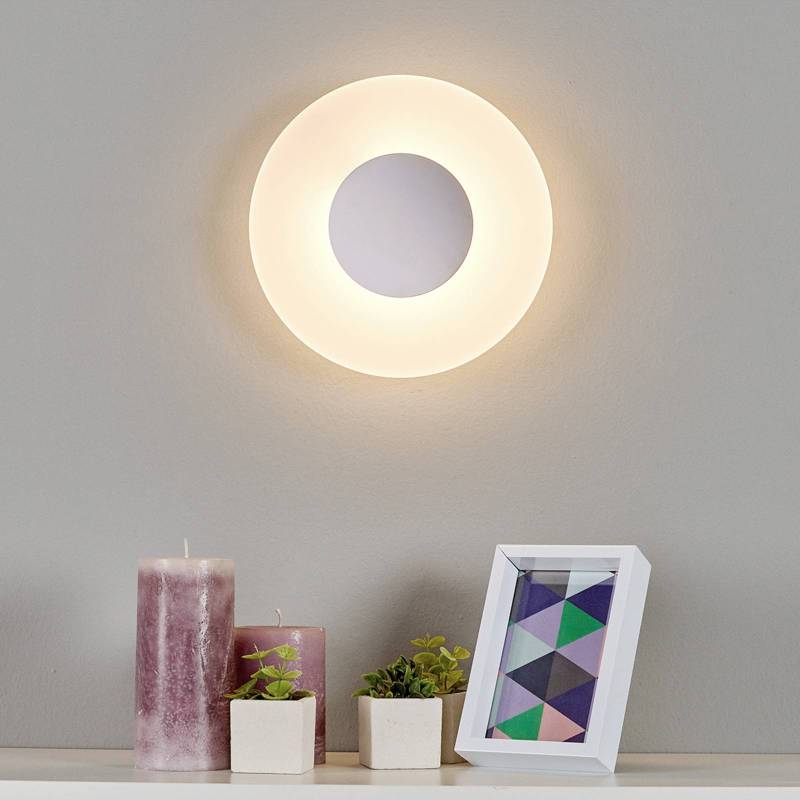 Dekorative LED-Deckenlampe Tarja von LINDBY