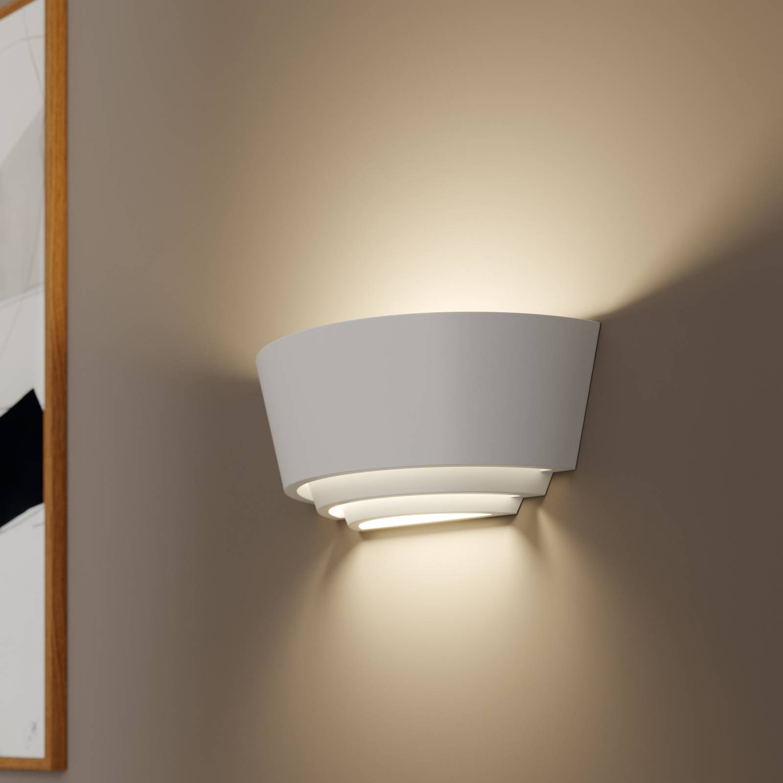 Gips-Wandlampe Azriel, weiß, halbrund, 3-stufig Gips-Wandlampe Azriel, weiß, halbrund, 3-stufig von LINDBY