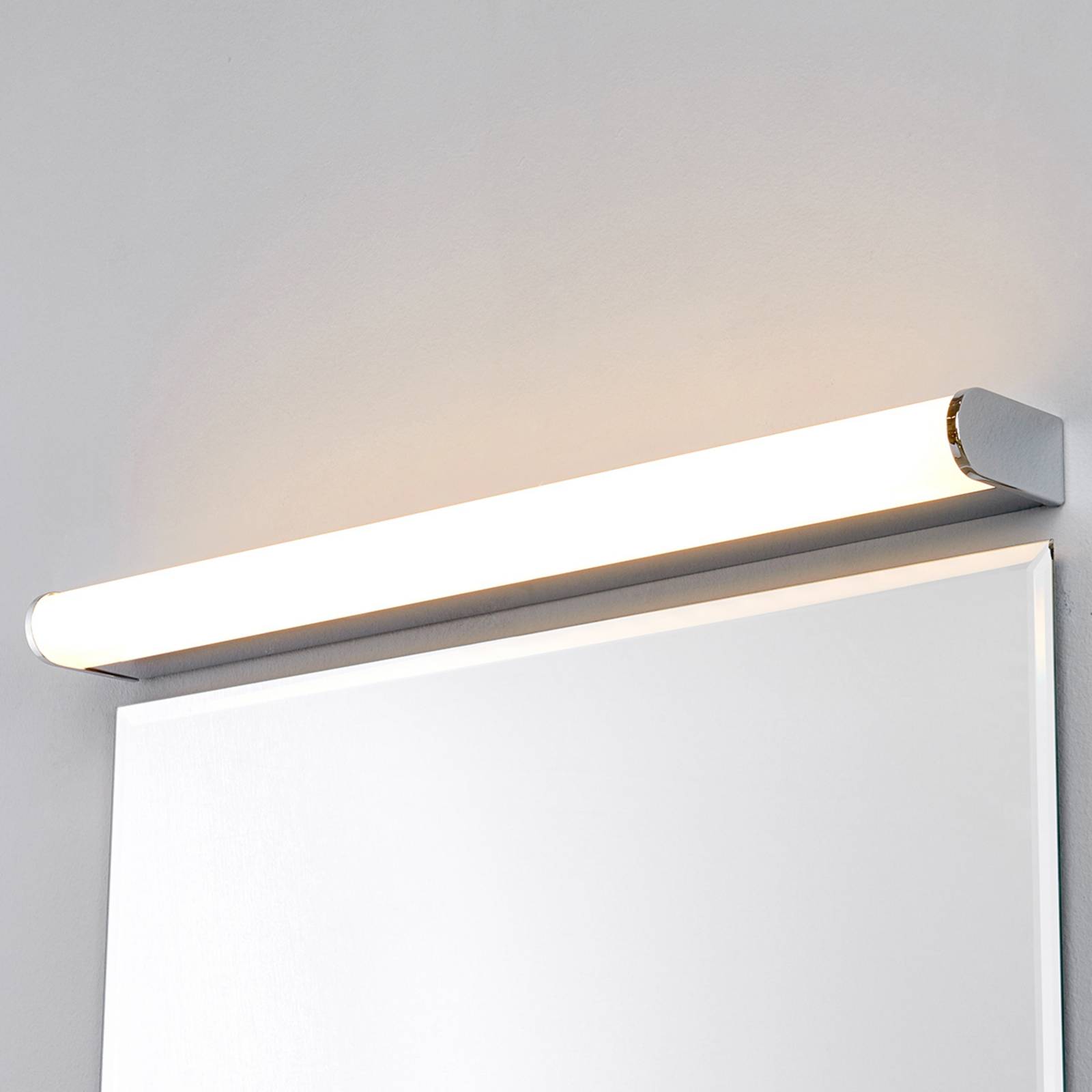 Lindby LED-Wandlampe Philippa, abgerundet, 58cm, chrom, IP44 Lindby LED-Wandlampe Philippa, abgerundet, 58cm, chrom, IP44 von LINDBY