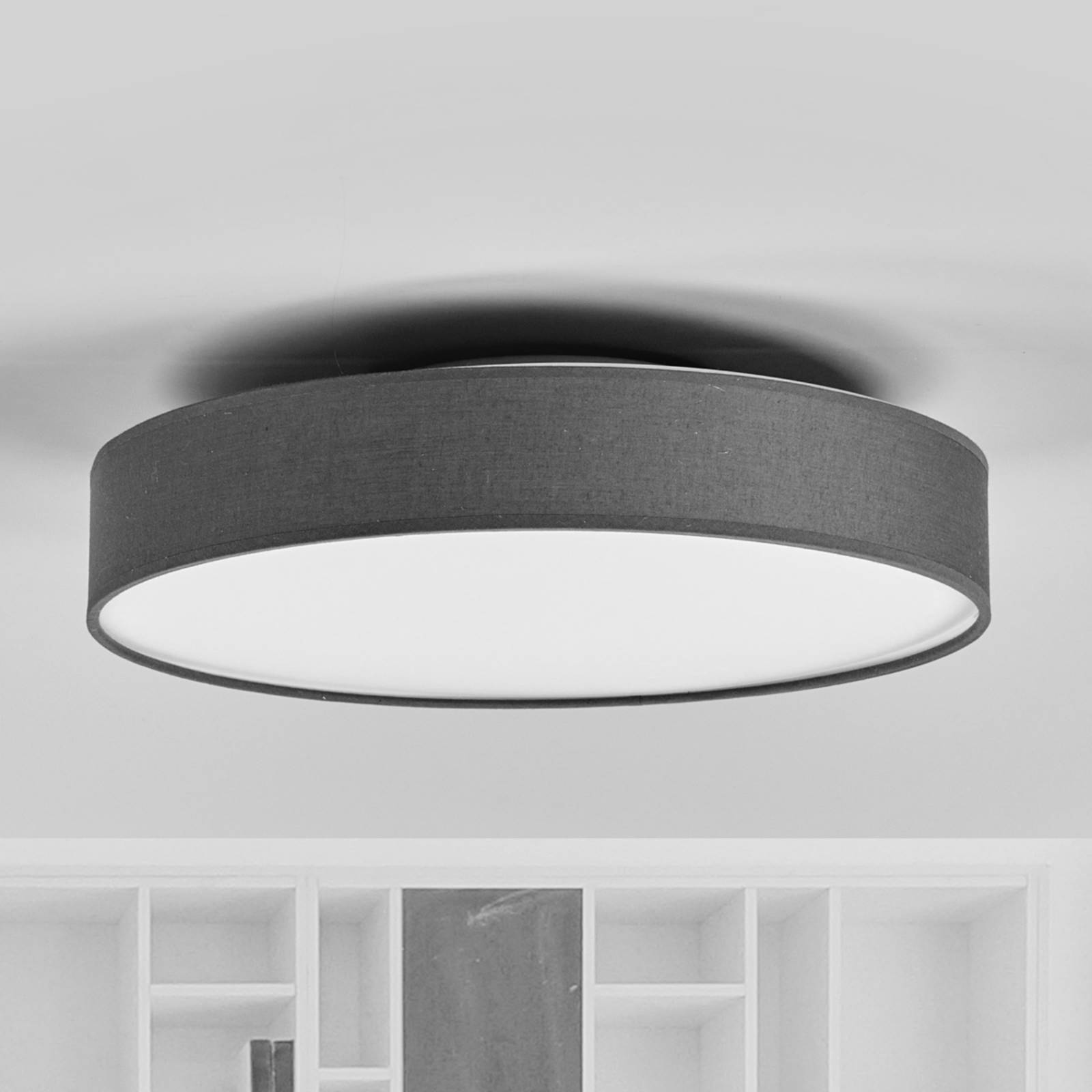 Lindby LED-Deckenlampe Saira, Ø 40 cm, grau, Textil Lindby LED-Deckenlampe Saira, Ø 40 cm, grau, Textil von LINDBY