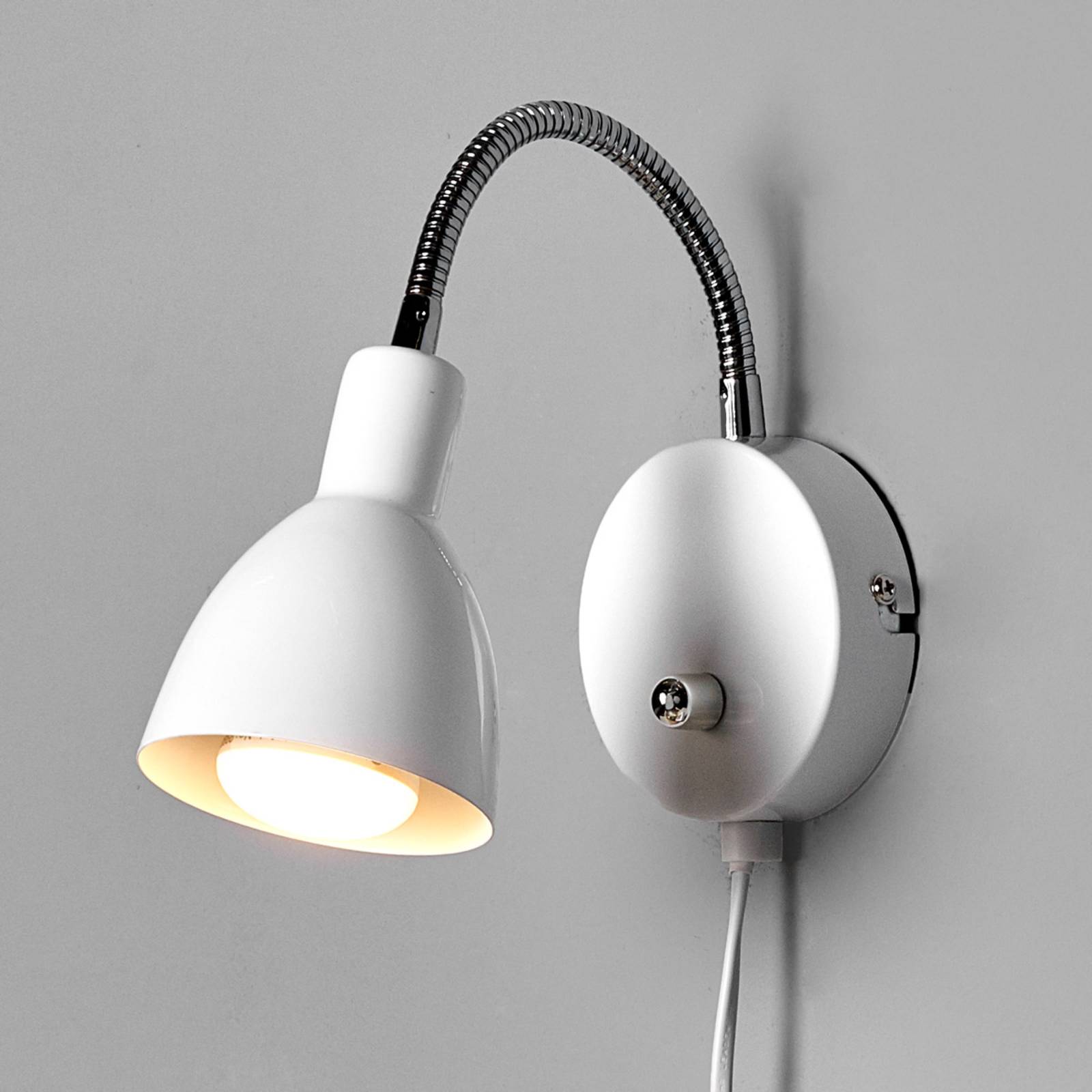 Lindby Wandlampe Amrei, weiß, 42 cm, Stecker, dimmbar Lindby Wandlampe Amrei, weiß, 42 cm, Stecker, dimmbar von LINDBY