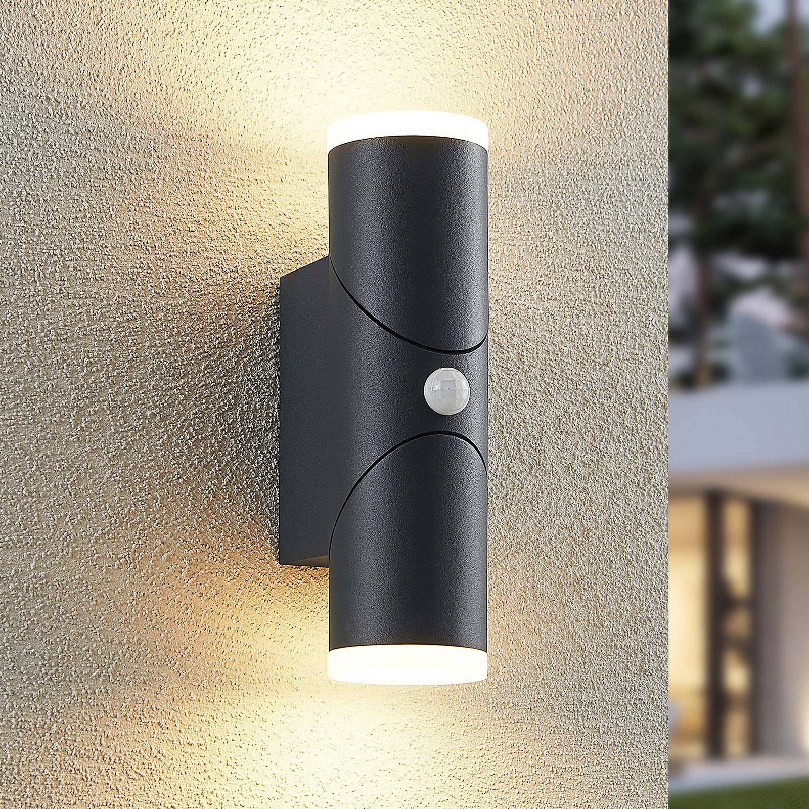 Lindby Aspyn LED-Außenwandleuchte, 2fl, Sensor Lindby Aspyn LED-Außenwandleuchte, 2fl, Sensor von LINDBY