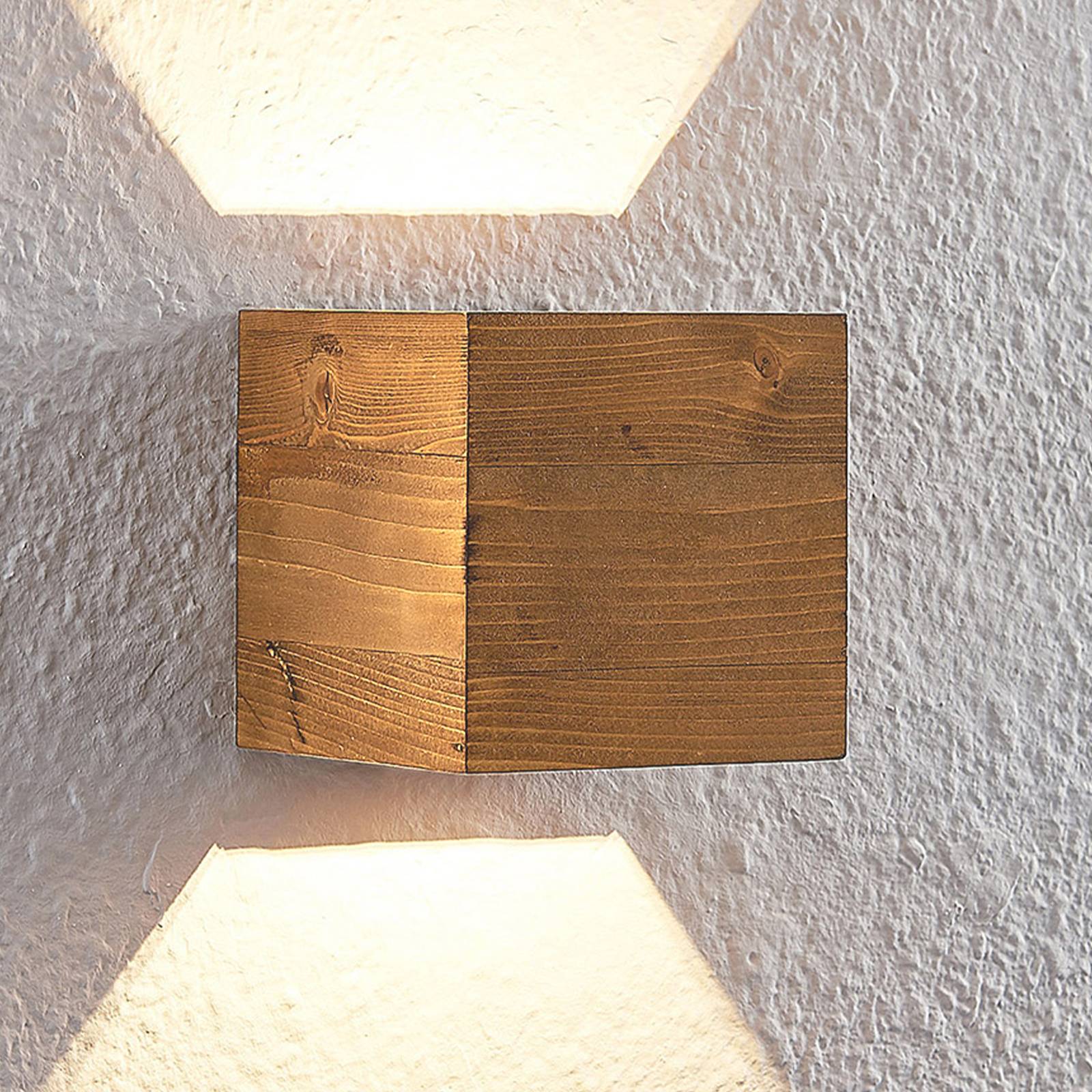 Lindby LED-Wandleuchte Benicio, 11 cm, eckig, Holz Lindby LED-Wandleuchte Benicio, 11 cm, eckig, Holz von LINDBY
