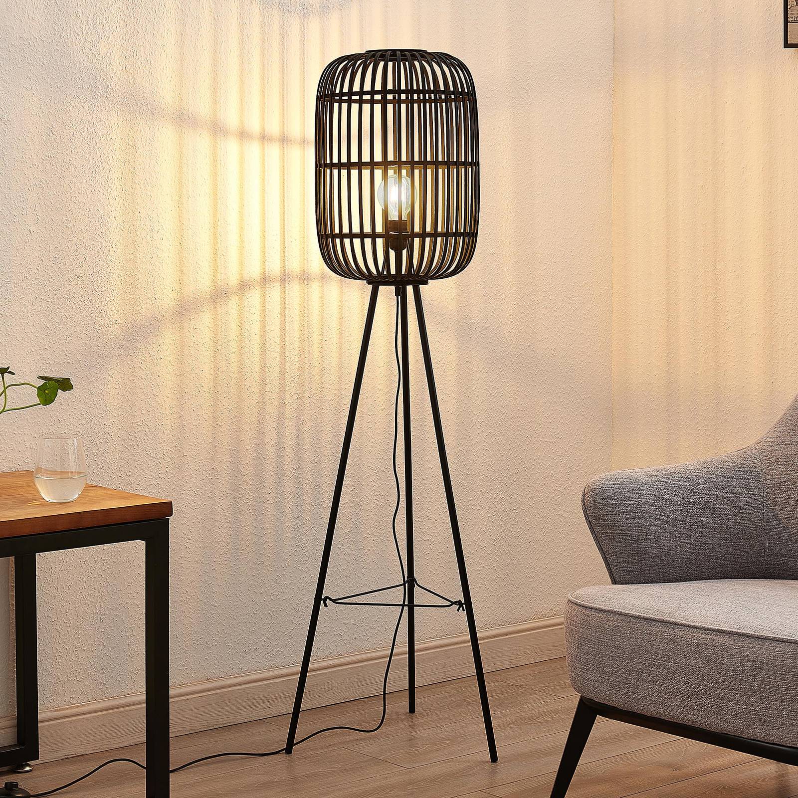 Lindby Stehleuchte Canyana, schwarz, Rattan, 139 cm hoch Lindby Stehleuchte Canyana, schwarz, Rattan, 139 cm hoch von LINDBY