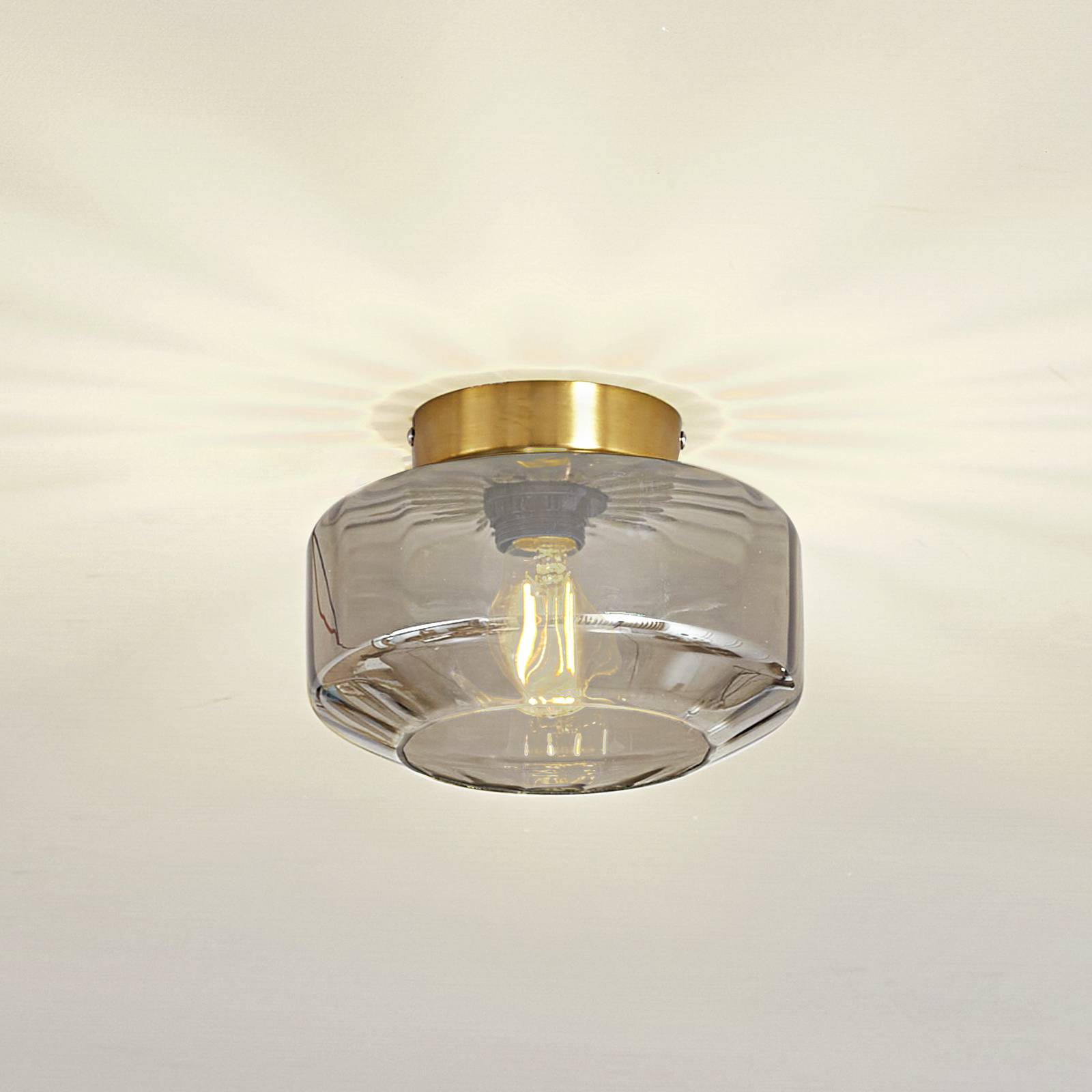 Lindby Deckenleuchte Hildur, rauchgrau, Glas, Ø 22 cm Lindby Deckenleuchte Hildur, rauchgrau, Glas, Ø 22 cm von LINDBY