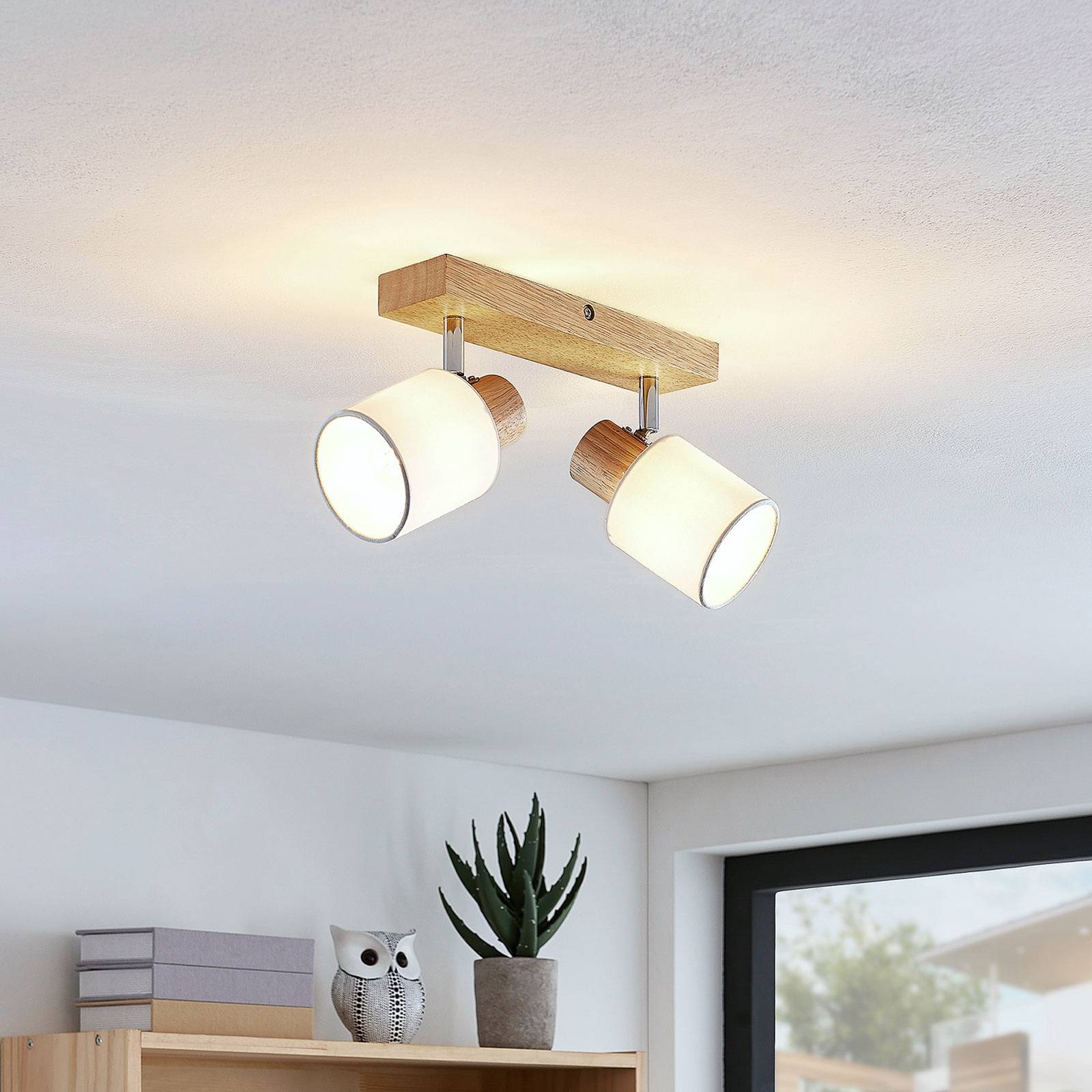 Lindby Deckenstrahler Wanessa, 39cm, 2-flg., Holz, weiß, E14 Lindby Deckenstrahler Wanessa, 39cm, 2-flg., Holz, weiß, E14 von LINDBY