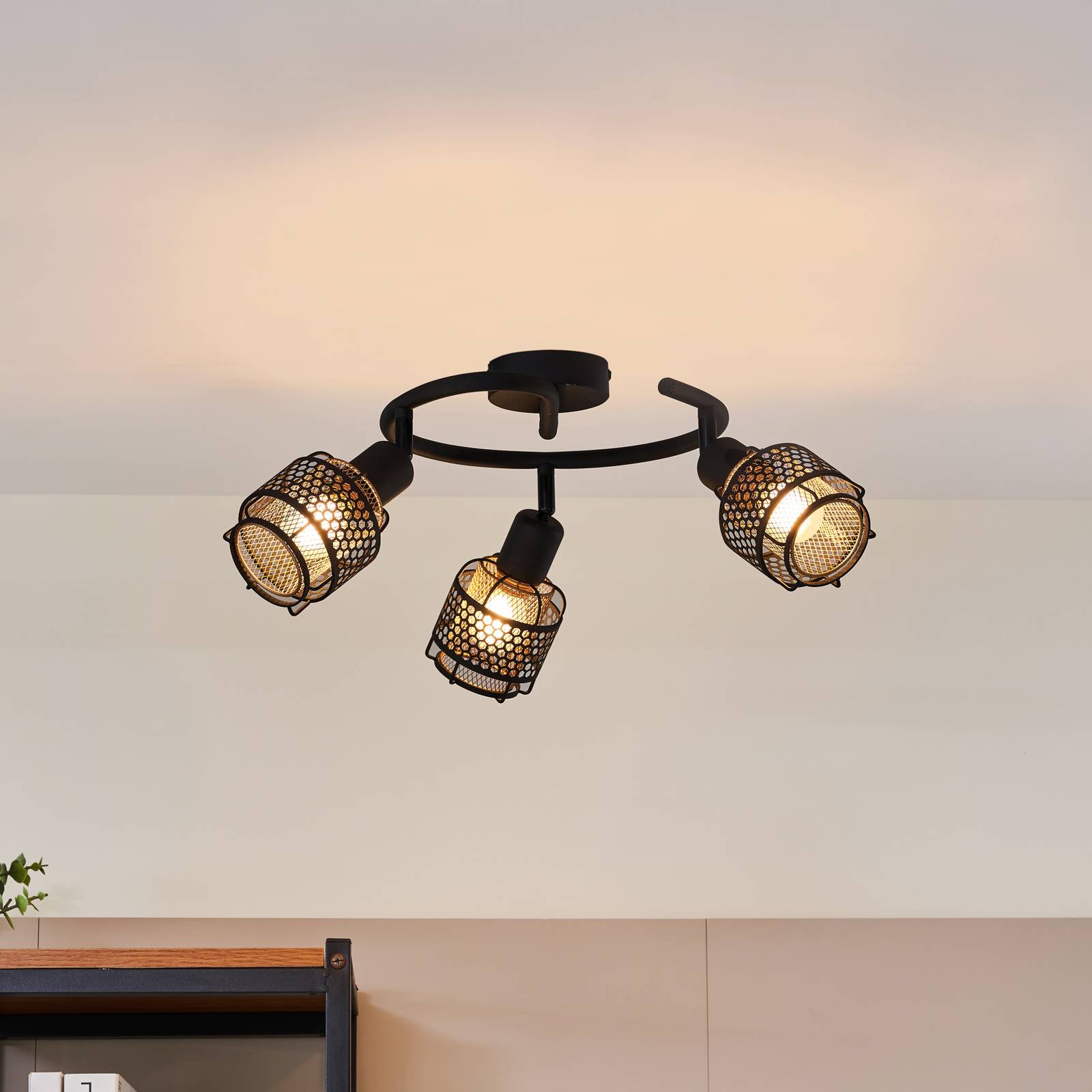 Lindby Eudoria Deckenlampe 3-flammig schwarz/gold Lindby Eudoria Deckenlampe 3-flammig schwarz/gold von LINDBY