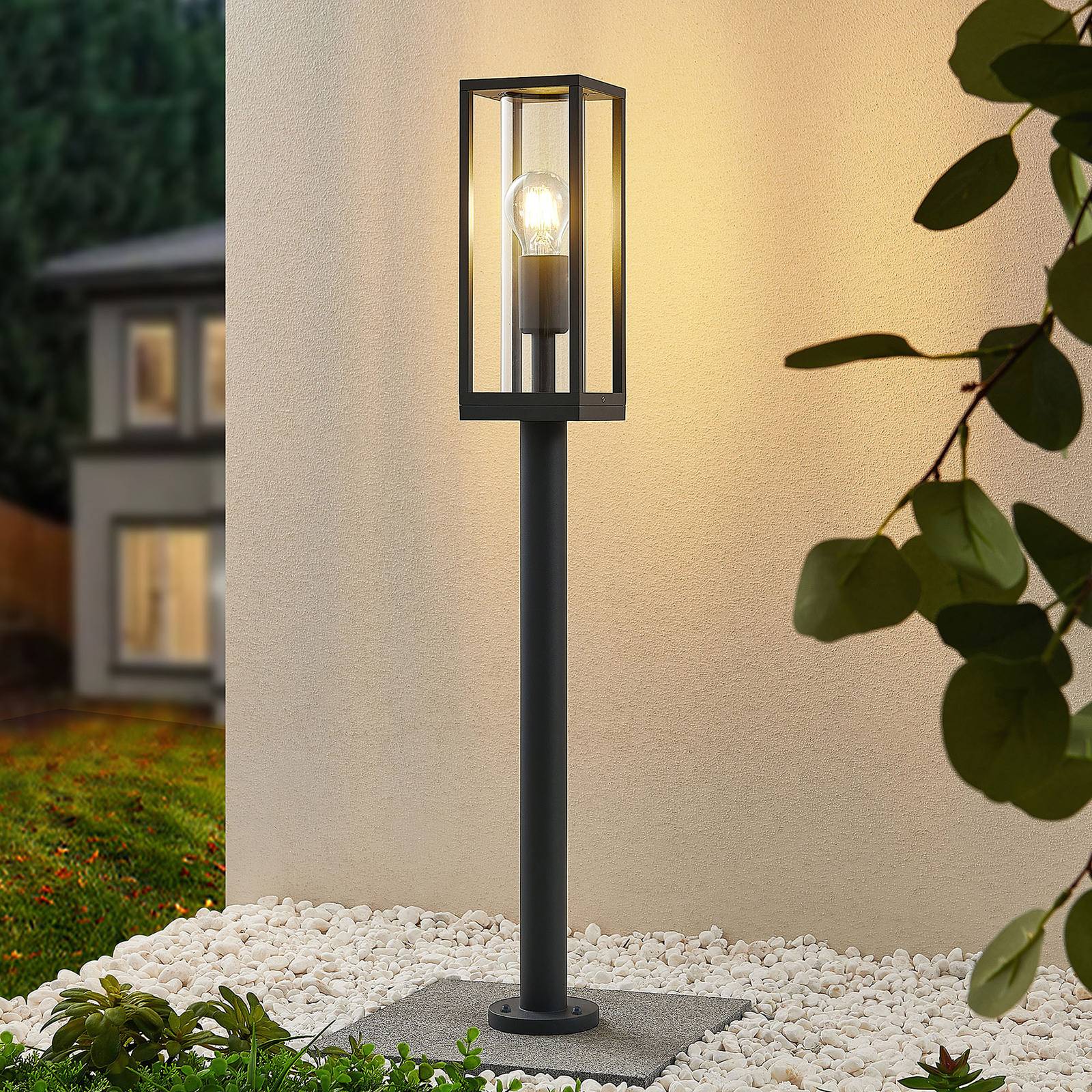 Lindby Wegeleuchte Giavanna, 80 cm, anthrazit, IP44, E27 Lindby Wegeleuchte Giavanna, 80 cm, anthrazit, IP44, E27 von LINDBY