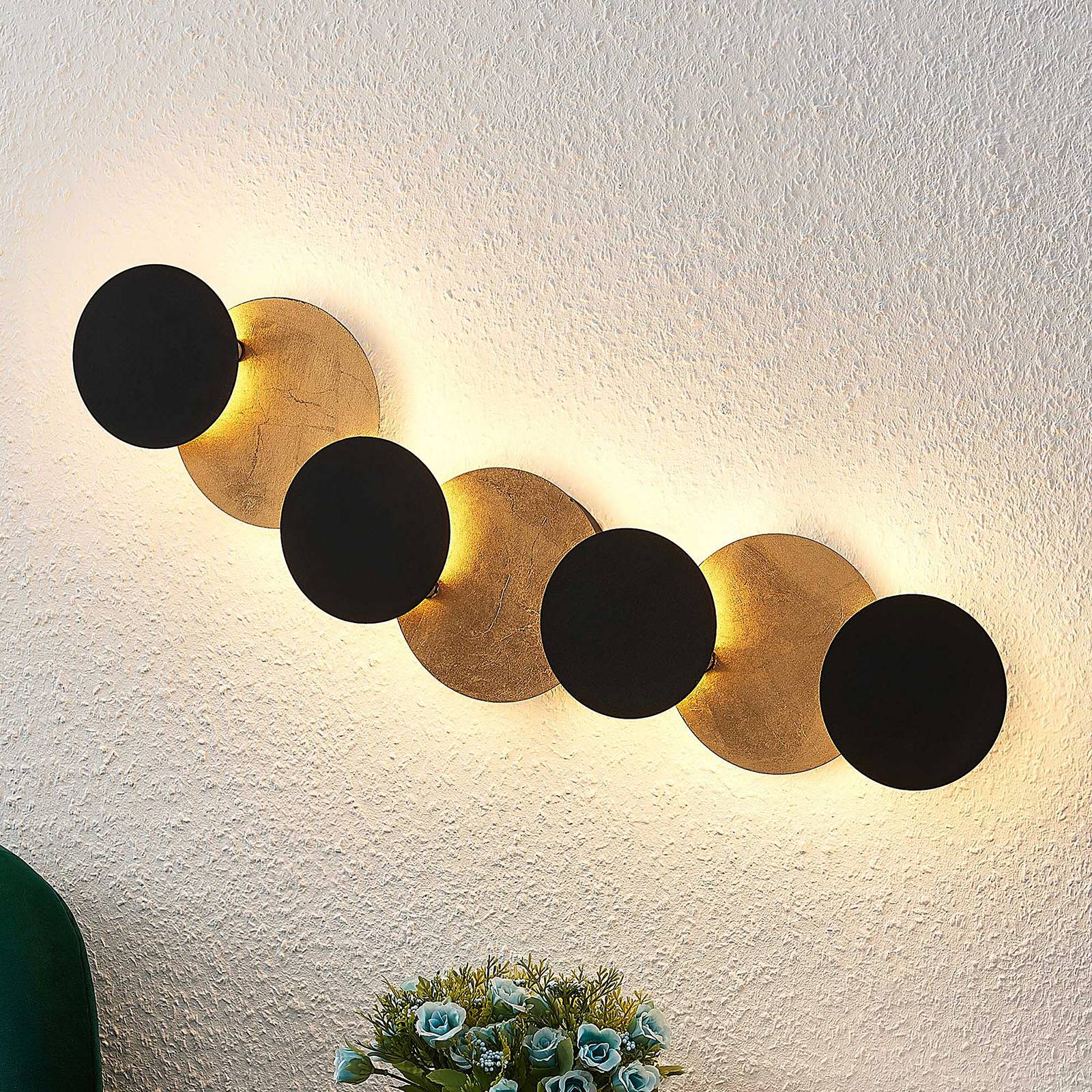 Lindby LED-Wandleuchte Grazyna, 72 cm, 7-flg., verstellbar Lindby LED-Wandleuchte Grazyna, 72 cm, 7-flg., verstellbar von LINDBY