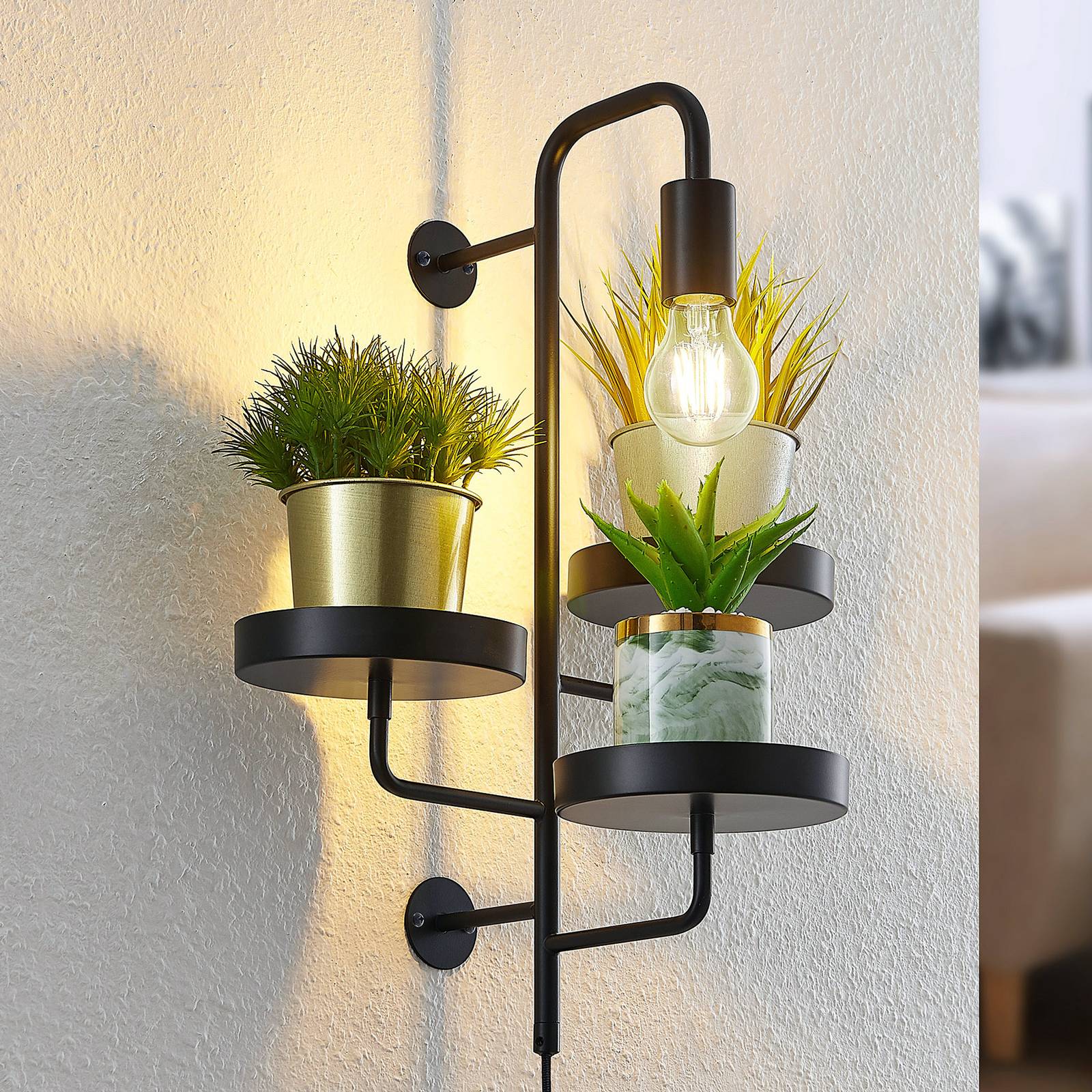 Lindby Wandleuchte Hanjo, Höhe 50 cm, schwarz, Metall Lindby Wandleuchte Hanjo, Höhe 50 cm, schwarz, Metall von LINDBY
