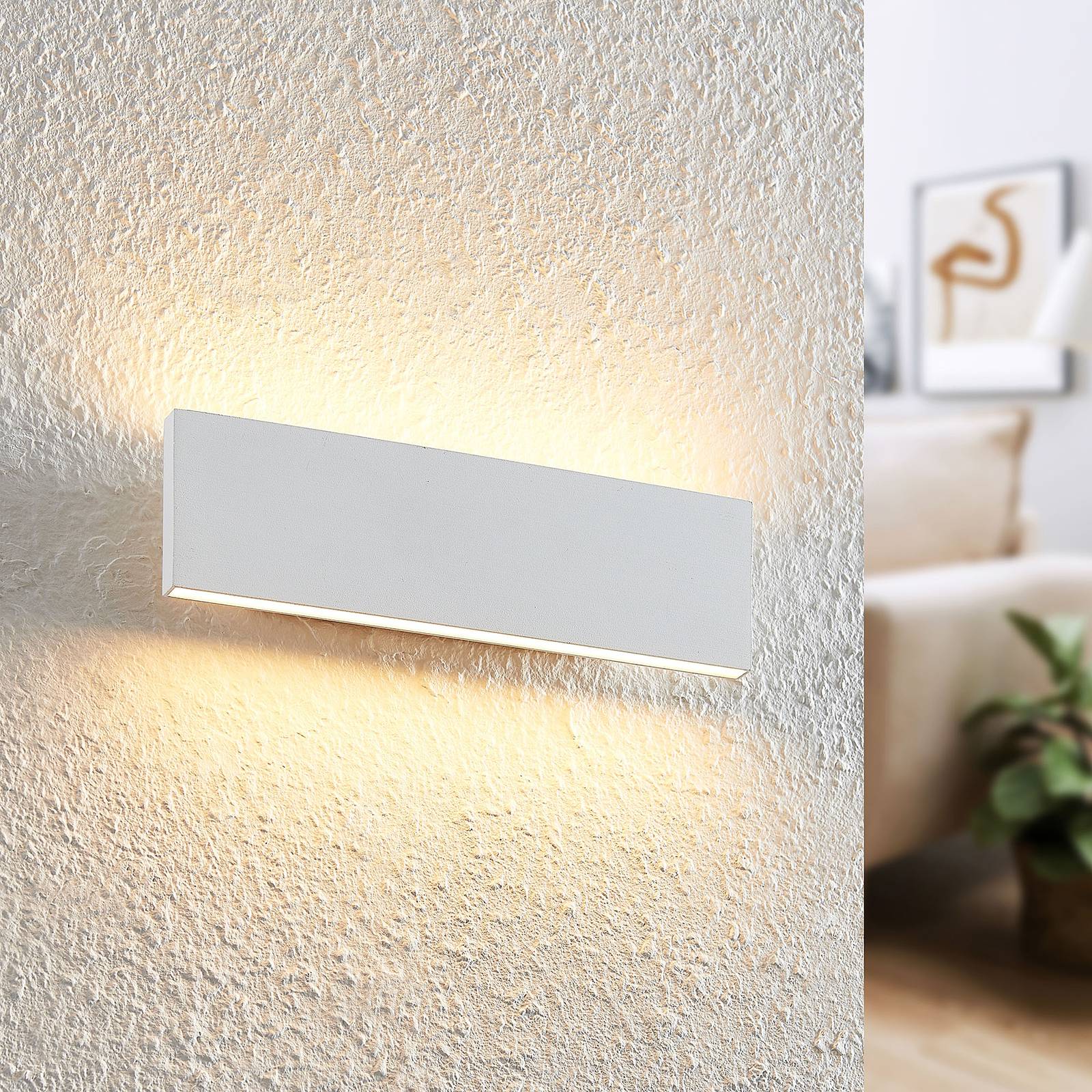 Lindby LED-Wandleuchte Ignazia, 28 cm, weiß, Metall, up/down Lindby LED-Wandleuchte Ignazia, 28 cm, weiß, Metall, up/down von LINDBY