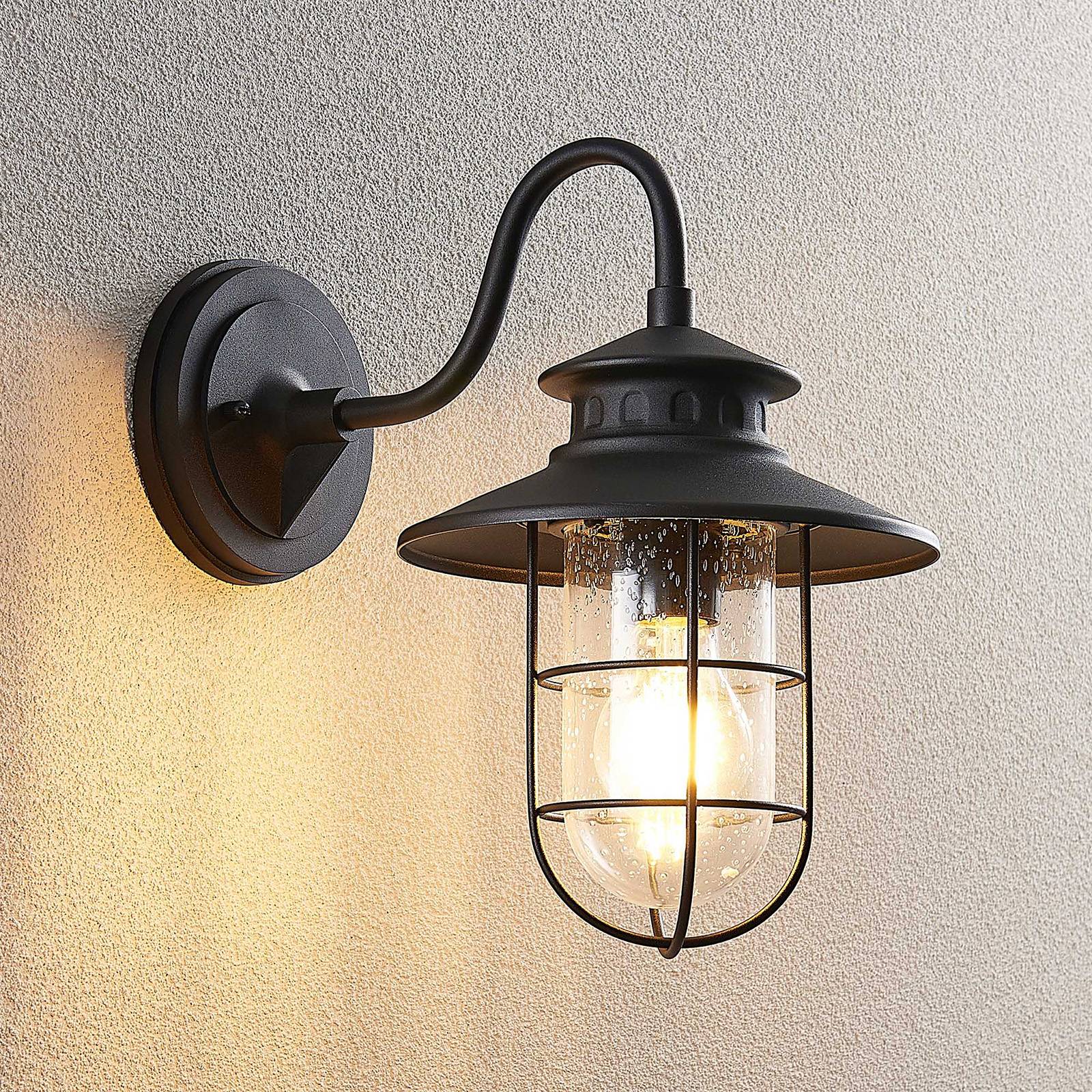 Lindby Außenwandleuchte Kyan, Höhe 32 cm, schwarz, IP44, E27 Lindby Außenwandleuchte Kyan, Höhe 32 cm, schwarz, IP44, E27 von LINDBY