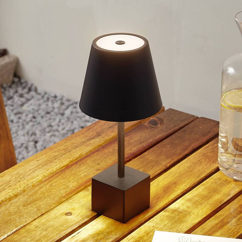 Lindby LED-Akkutischleuchte Janea CUBE, schwarz, Metall von LINDBY