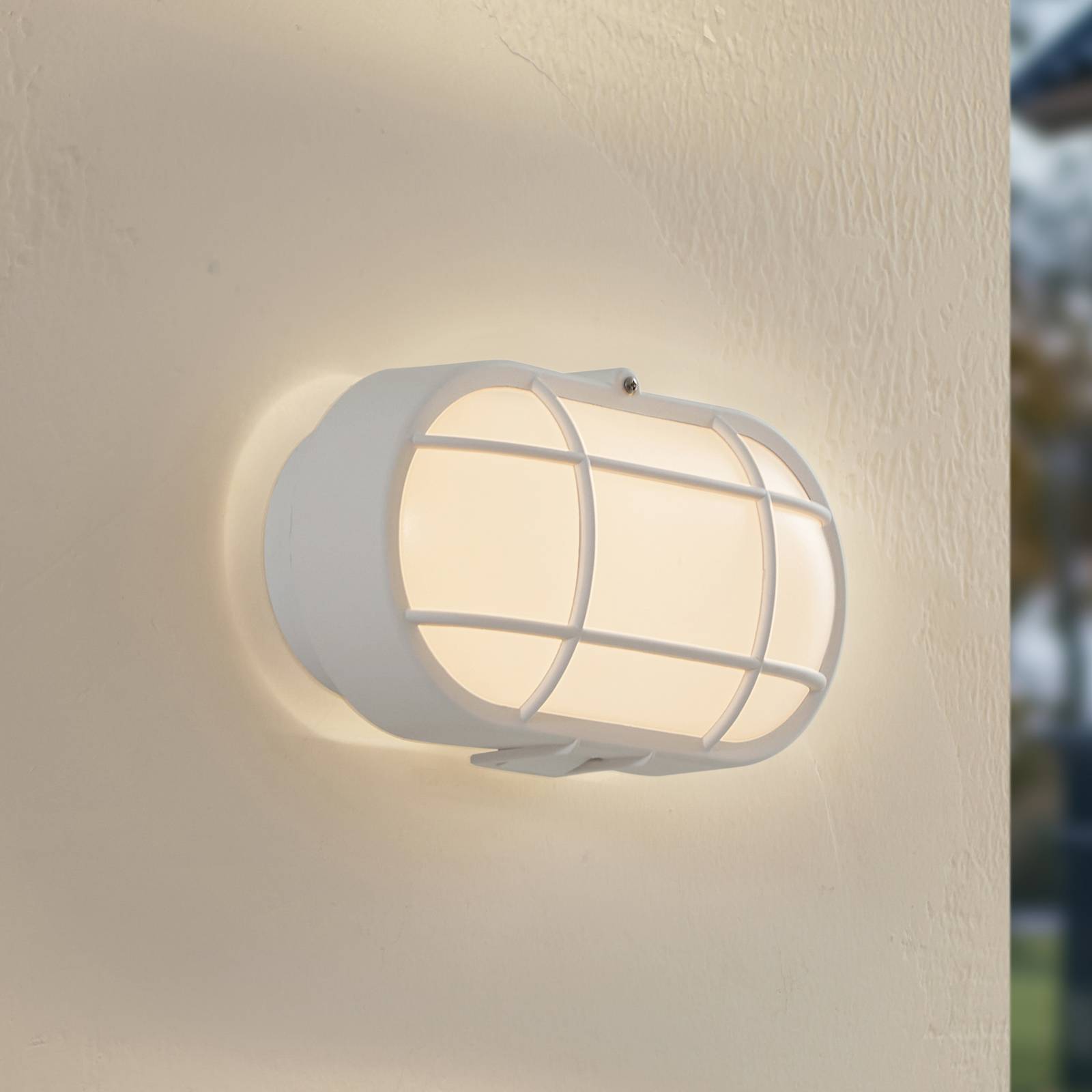 Lindby LED-Außenwandleuchte Alisha, weiß, Kunststoff, IP54 Lindby LED-Außenwandleuchte Alisha, weiß, Kunststoff, IP54 von LINDBY