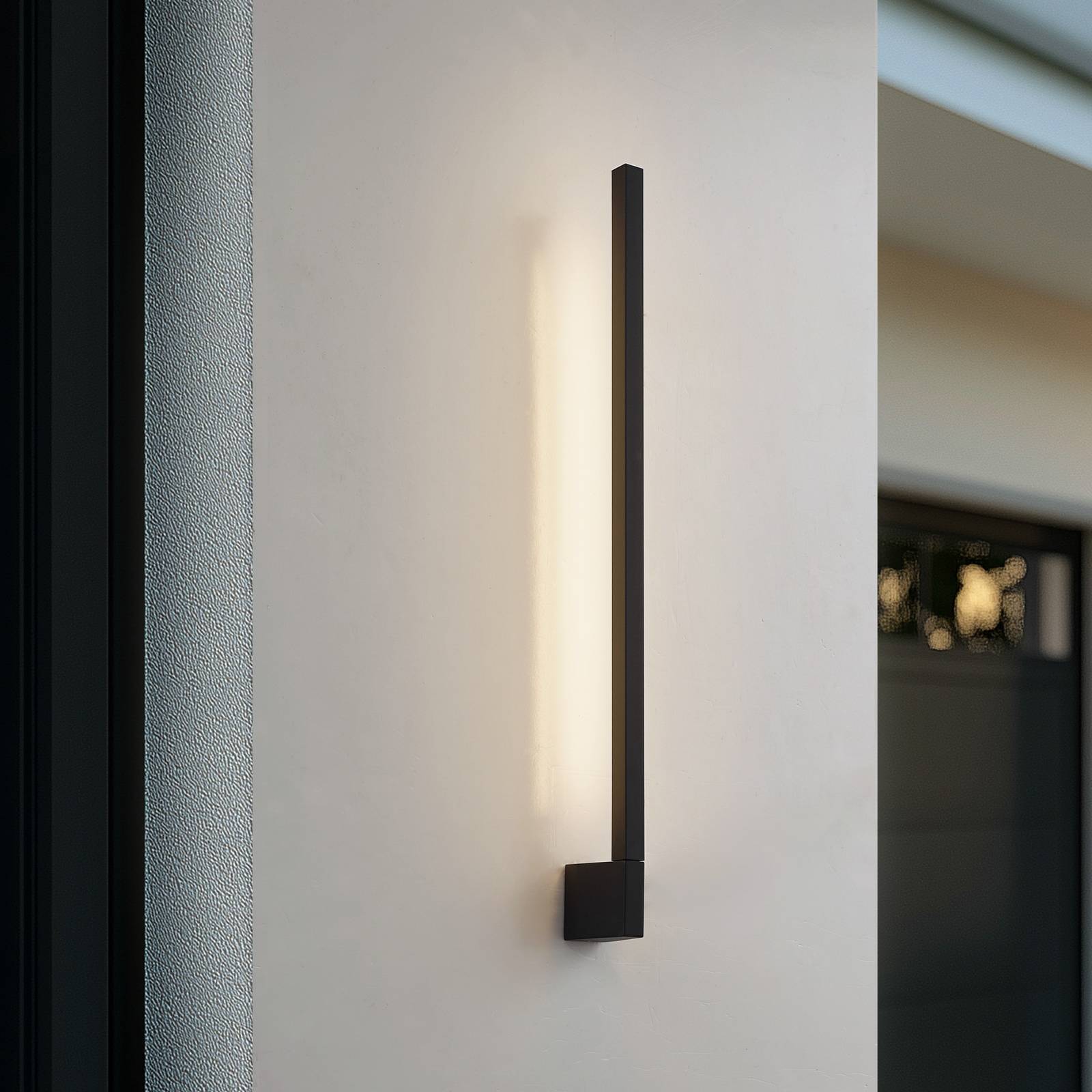 Lindby LED-Wandleuchte Neano, 80cm, schwarz, Metall, IP54 Lindby LED-Wandleuchte Neano, 80cm, schwarz, Metall, IP54 von LINDBY