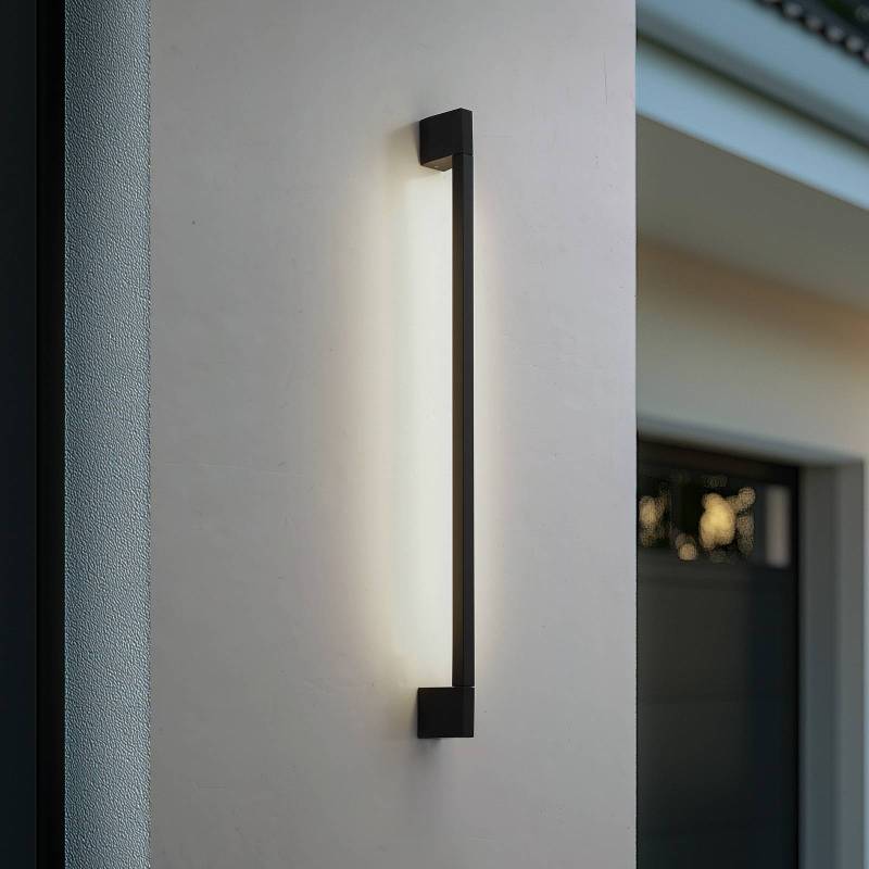 Lindby LED-Wandleuchte Neano, 90cm, schwarz, Metall, IP54 von LINDBY