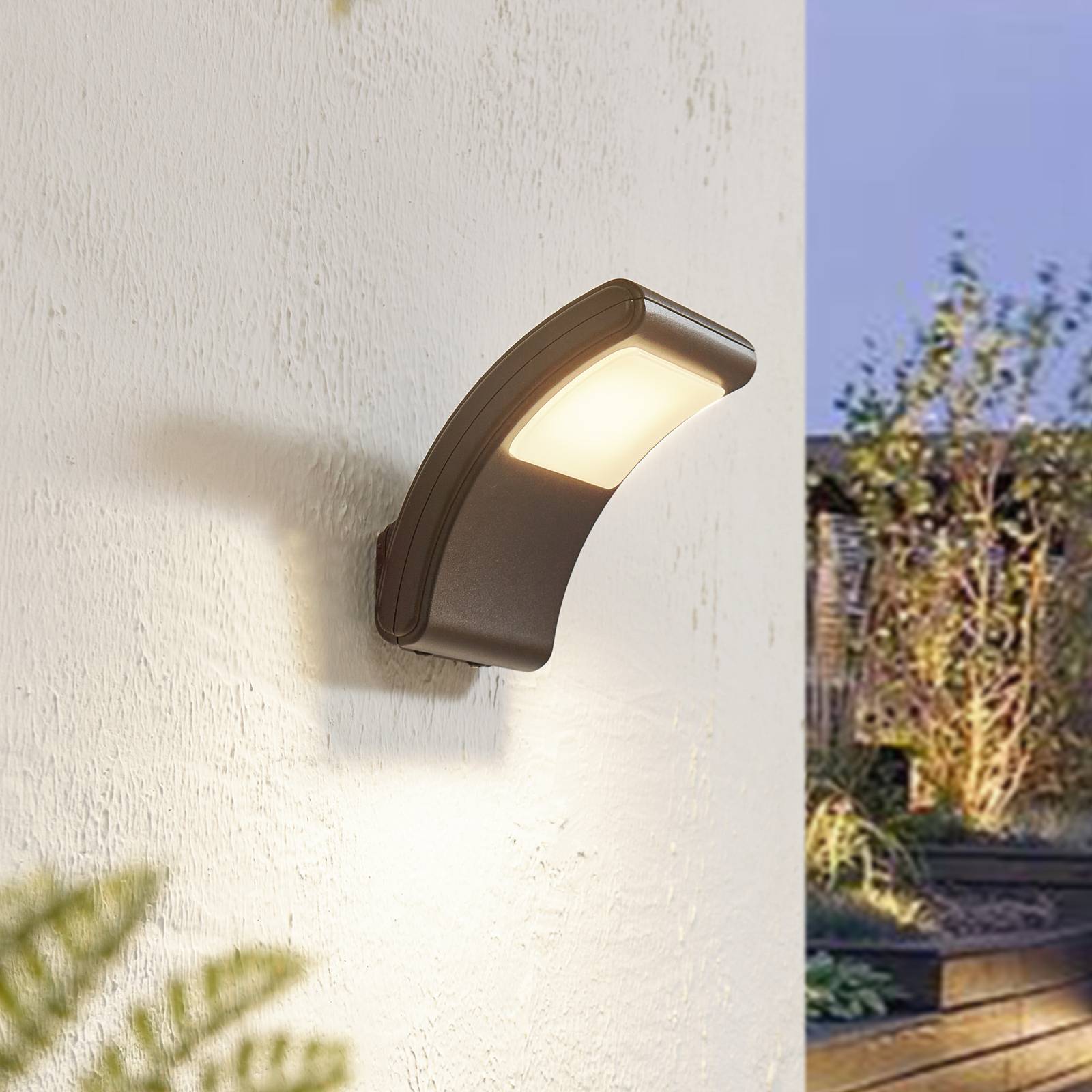 Lindby LED-Außenwandleuchte Radane, dunkelgrau, eckig, IP54 Lindby LED-Außenwandleuchte Radane, dunkelgrau, eckig, IP54 von LINDBY