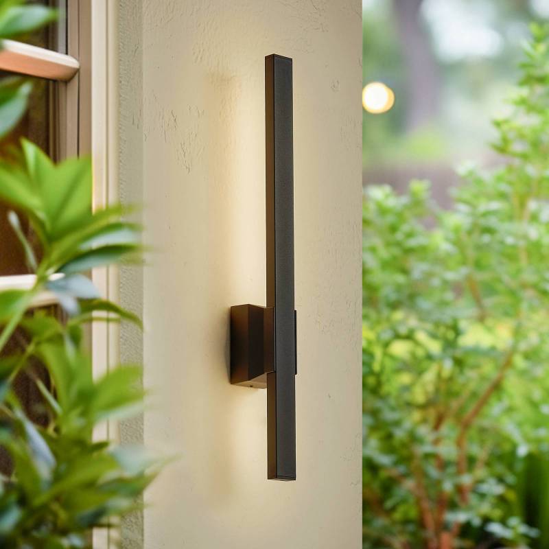 Lindby LED-Außenwandleuchte Sakari, schwarz, Alu, 50 cm hoch von LINDBY