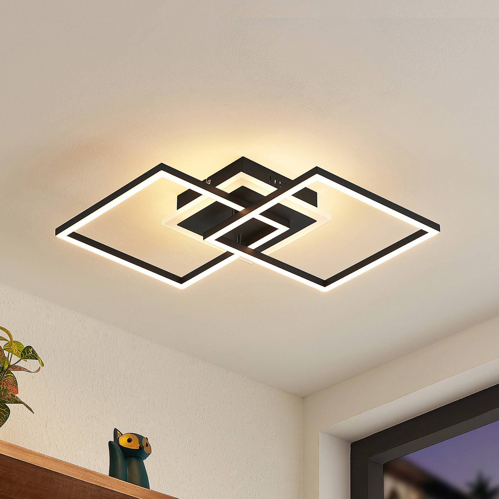 Lindby LED-Deckenlampe Fjardo, eckig, schwarz, CCT, Remote Lindby LED-Deckenlampe Fjardo, eckig, schwarz, CCT, Remote von LINDBY