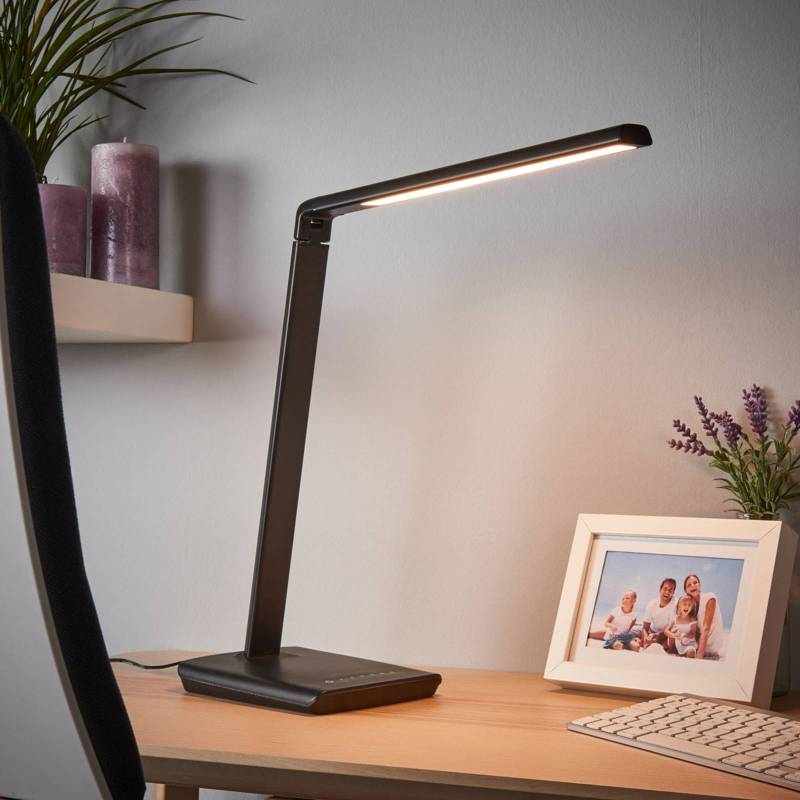 Lindby LED-Schreibtischlampe Kuno, schwarz, USB, Touchdimmer von LINDBY