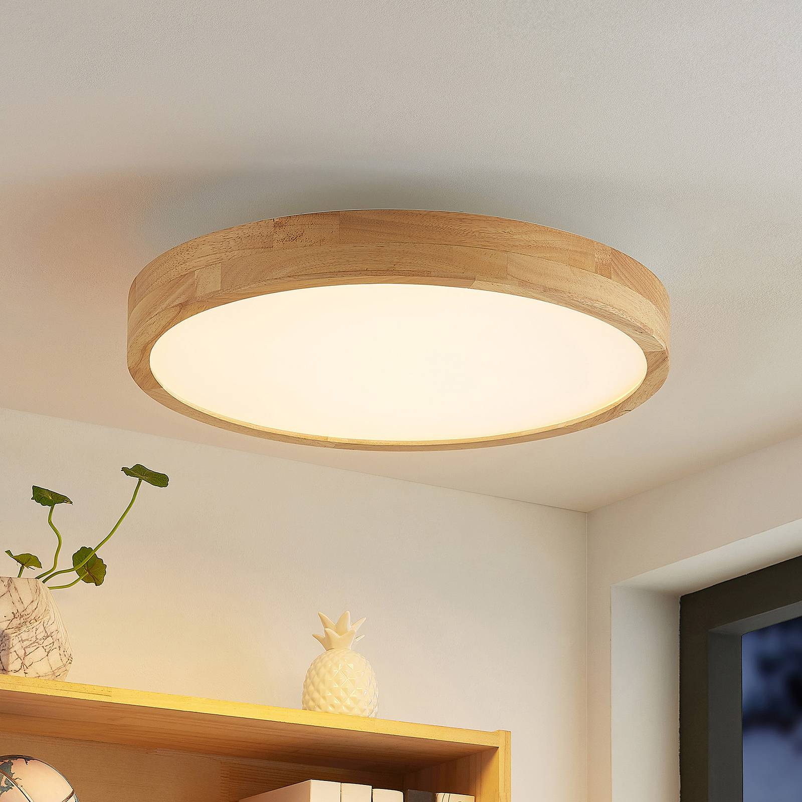 Lindby LED-Deckenlampe Lanira, Ø 50 cm, Holz, Remote, CCT Lindby LED-Deckenlampe Lanira, Ø 50 cm, Holz, Remote, CCT von LINDBY