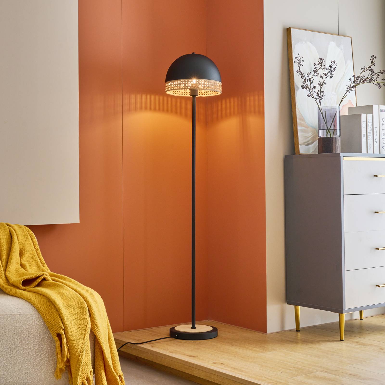 Lindby Lonnaris Stehleuchte mit Rattan, schwarz Lindby Lonnaris Stehleuchte mit Rattan, schwarz von LINDBY