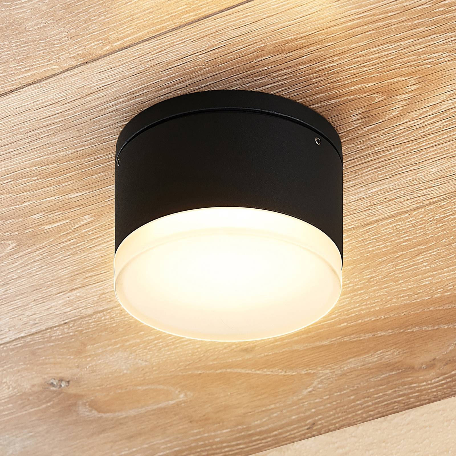 Lindby Mathea LED-Außen-Deckenleuchte, Zylinder Lindby Mathea LED-Außen-Deckenleuchte, Zylinder von LINDBY