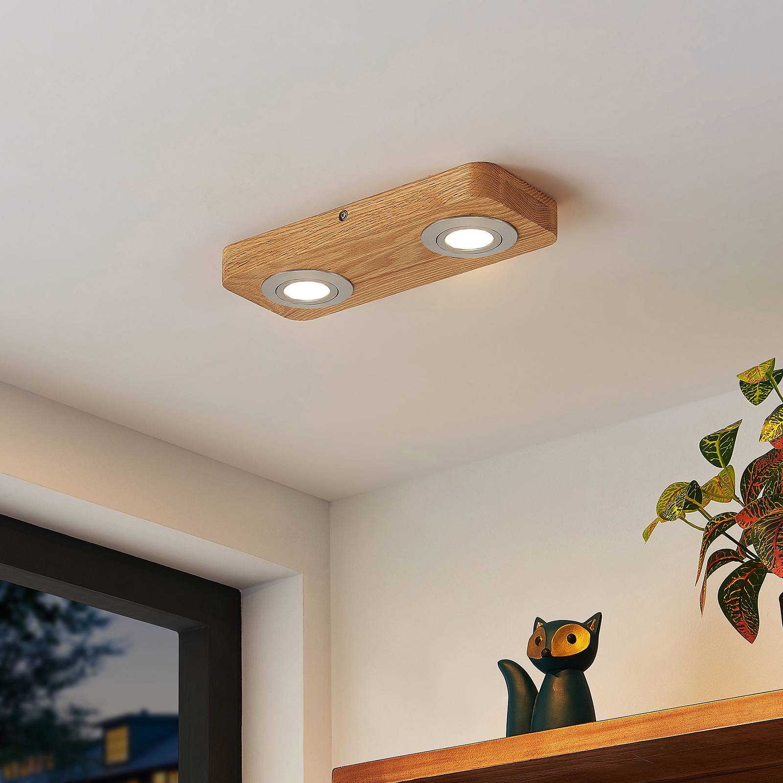 Lindby Mikari LED-Deckenleuchte aus Holz, 2-fl. von LINDBY