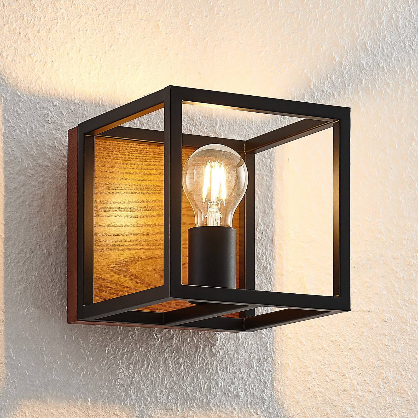 Lindby Miravi Wandleuchte mit Holzelement Lindby Miravi Wandleuchte mit Holzelement von LINDBY