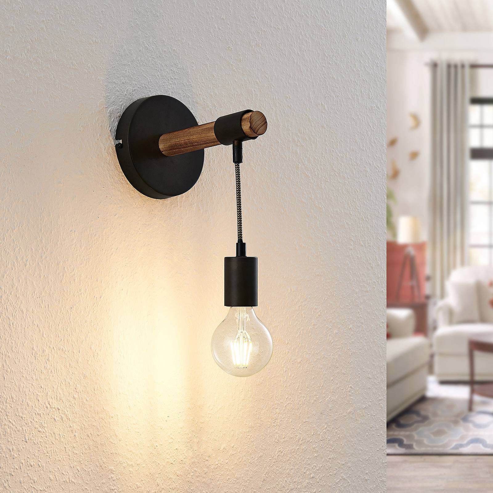 Lindby Sibillia Wandleuchte mit Holz und Fassung Lindby Sibillia Wandleuchte mit Holz und Fassung von LINDBY