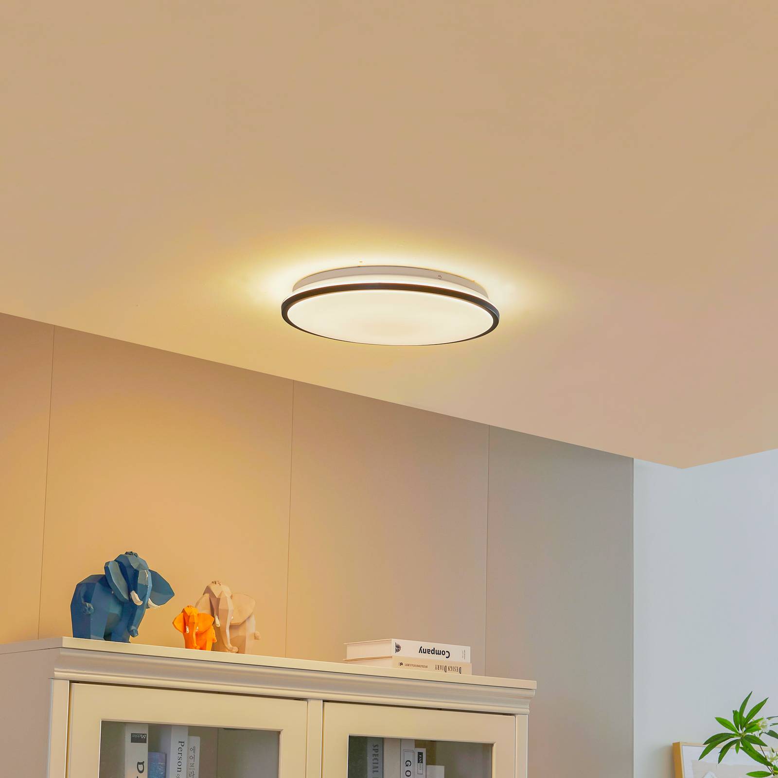 Lindby Smart Swaran LED-Deckenlampe, Ø39,5cm, RGB, CCT, Tuya Lindby Smart Swaran LED-Deckenlampe, Ø39,5cm, RGB, CCT, Tuya von LINDBY