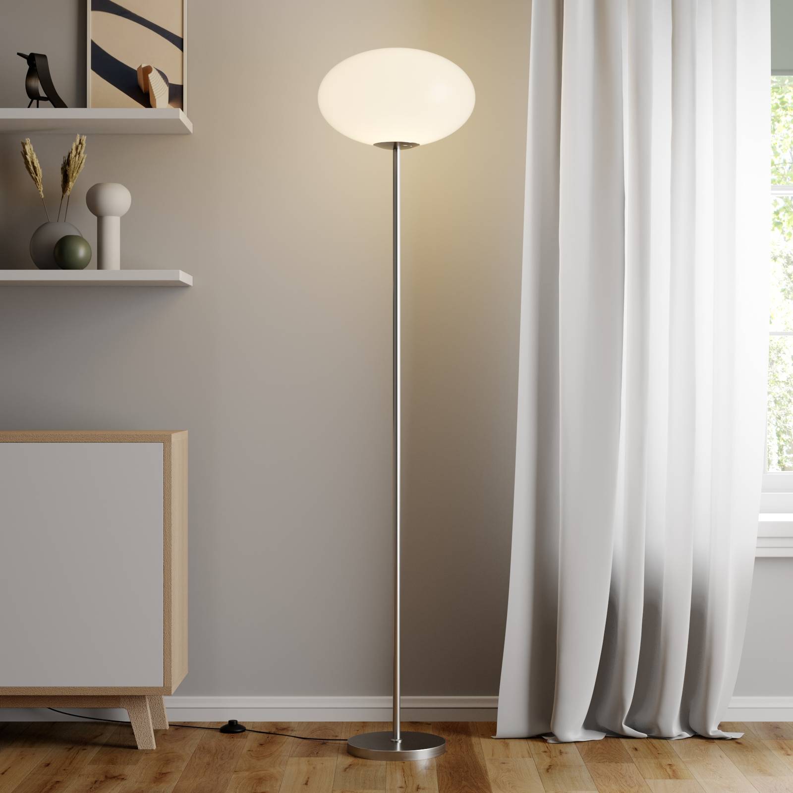 Lindby Stehlampe Sonika, 175 cm, nickelfarben, Glas, E27 Lindby Stehlampe Sonika, 175 cm, nickelfarben, Glas, E27 von LINDBY