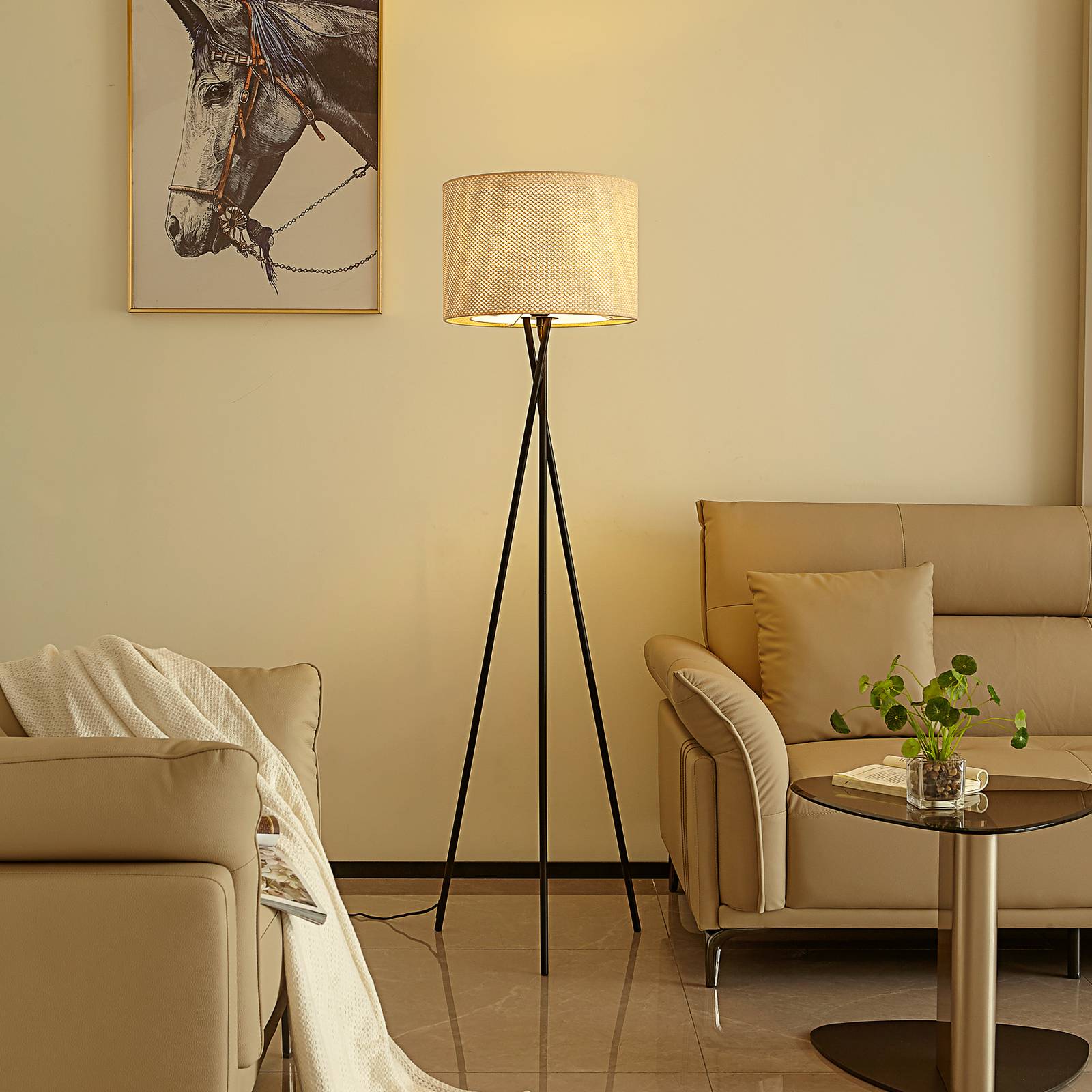 Lindby Stehleuchte Soula, Ø 40 cm, beige, Kunststoff, E27 Lindby Stehleuchte Soula, Ø 40 cm, beige, Kunststoff, E27 von LINDBY