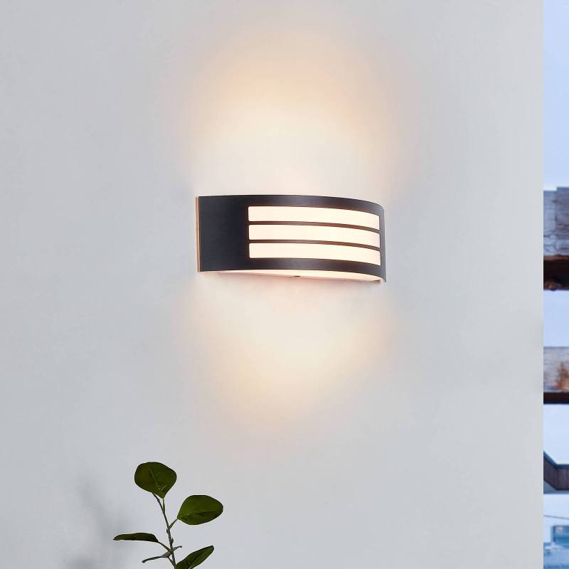 Lindby Außenwandlampe Vimal, E27, 32 cm, schwarz, Aluminium von LINDBY